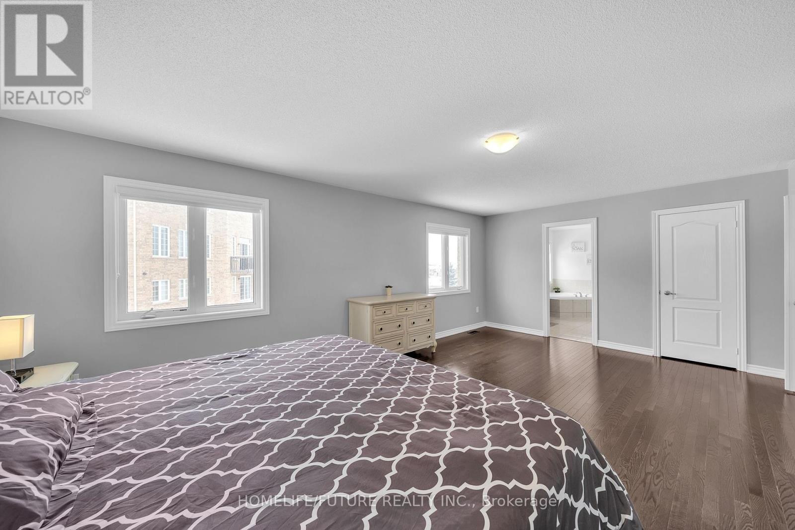 44 GILLETT DRIVE - 28