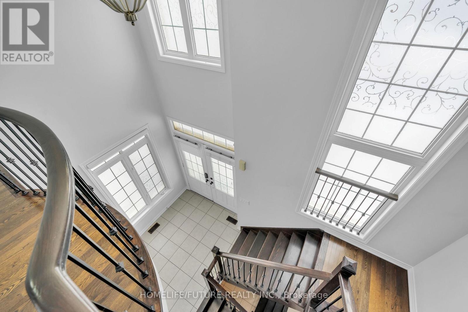 44 GILLETT DRIVE - 40