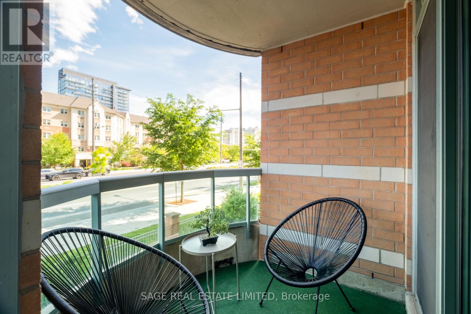 #203 745 NEW WESTMINSTER DRIVE - 22