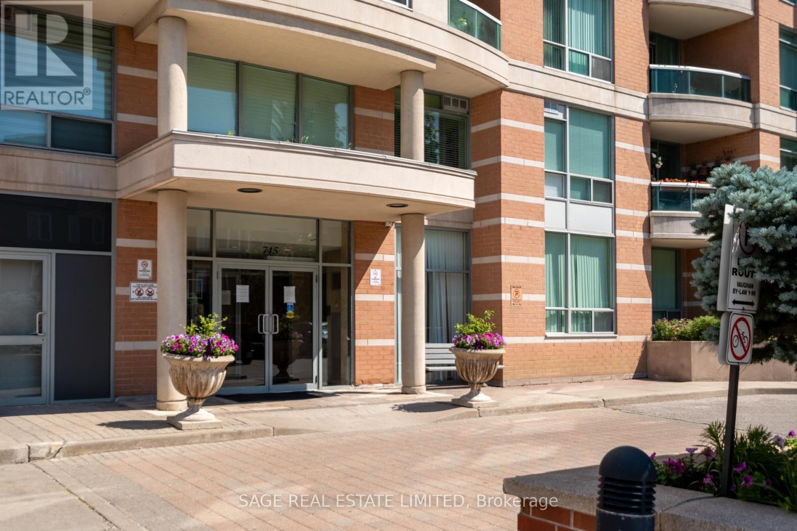 #203 745 NEW WESTMINSTER DRIVE - 25