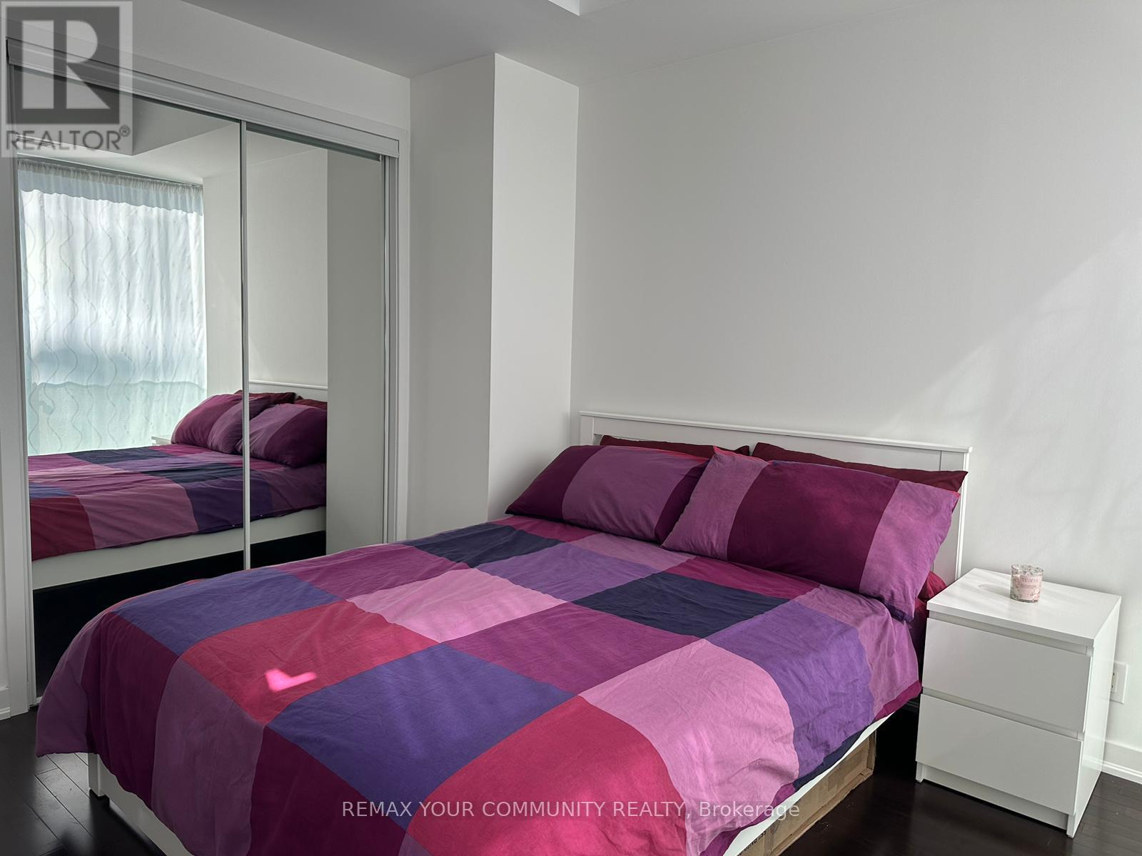 #1709 14 YORK STREET - 11