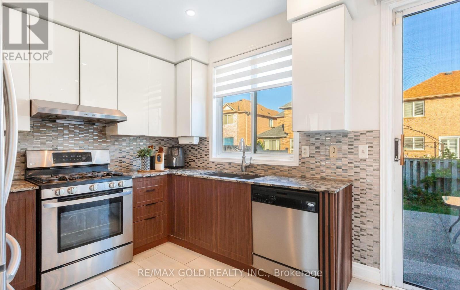 3986 REGATTA COURT - 19