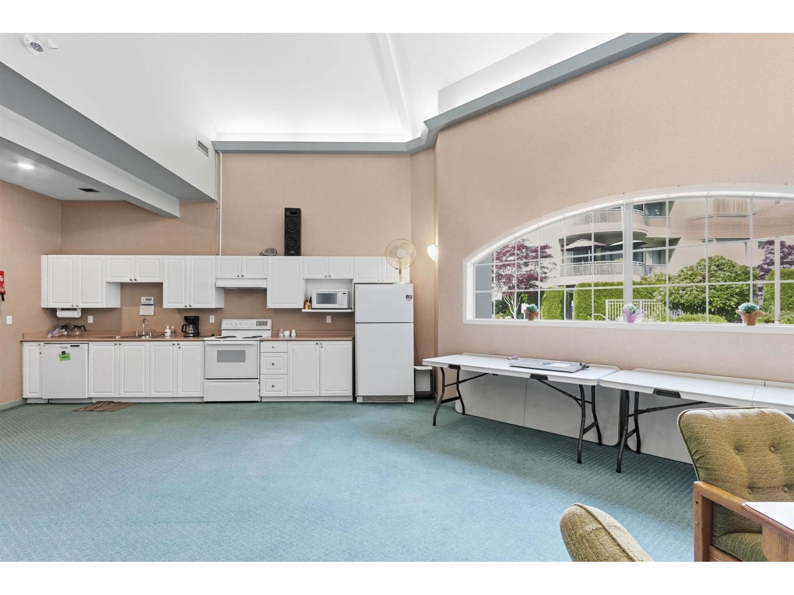 112 1785 MARTIN DRIVE, Surrey