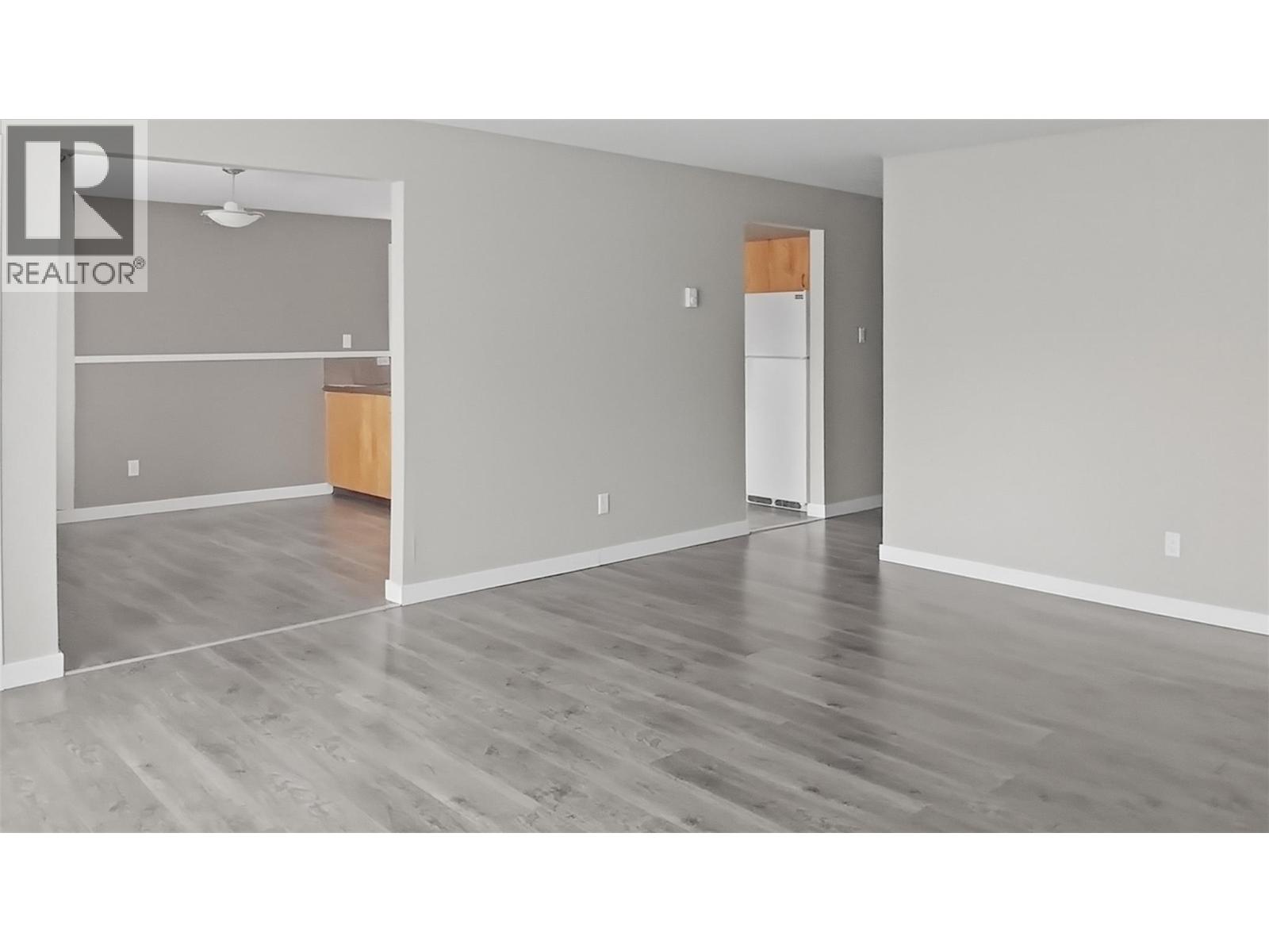2623 PARKVIEW Drive - 13
