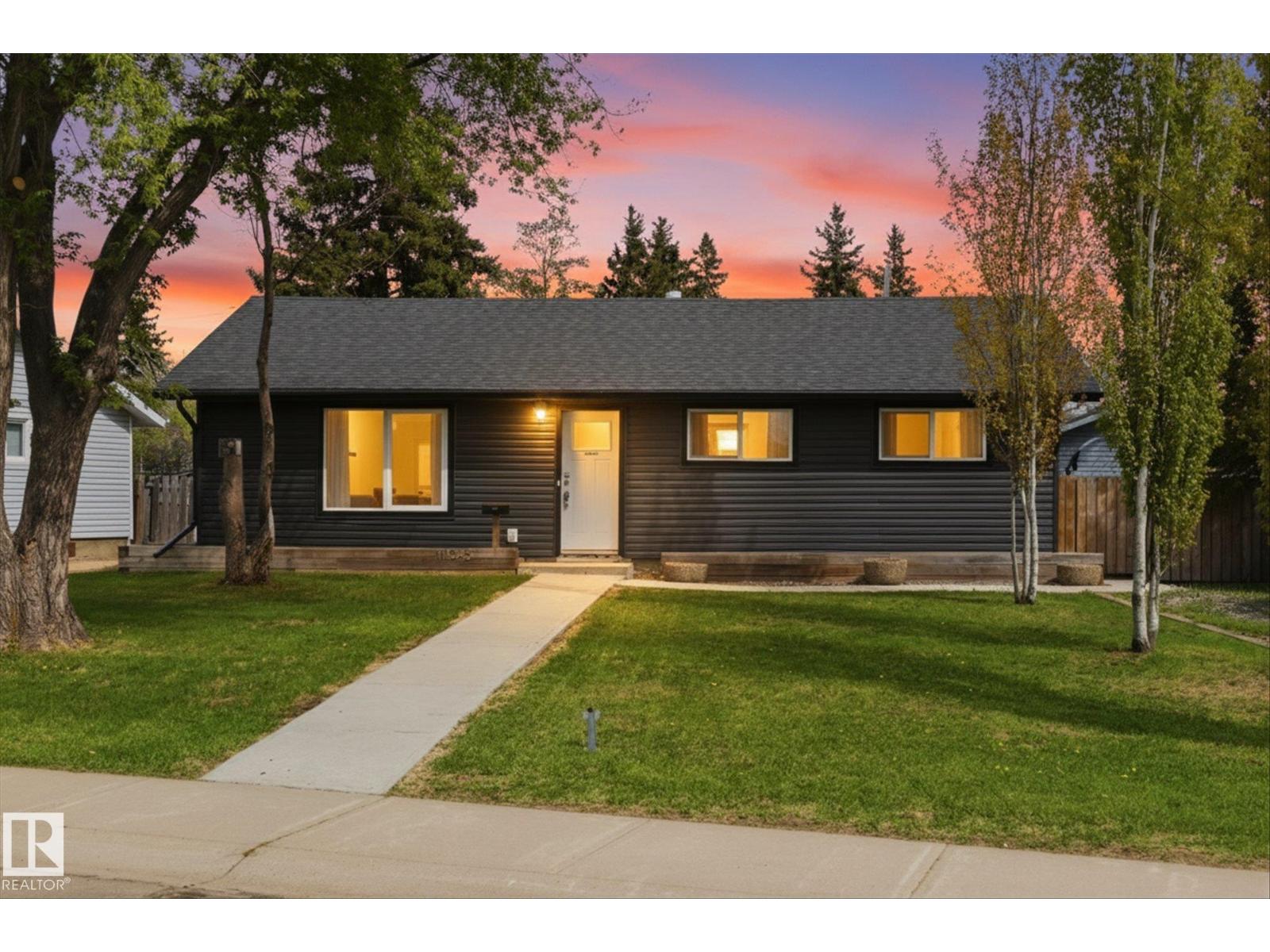 10945 164 Street NW - 1
