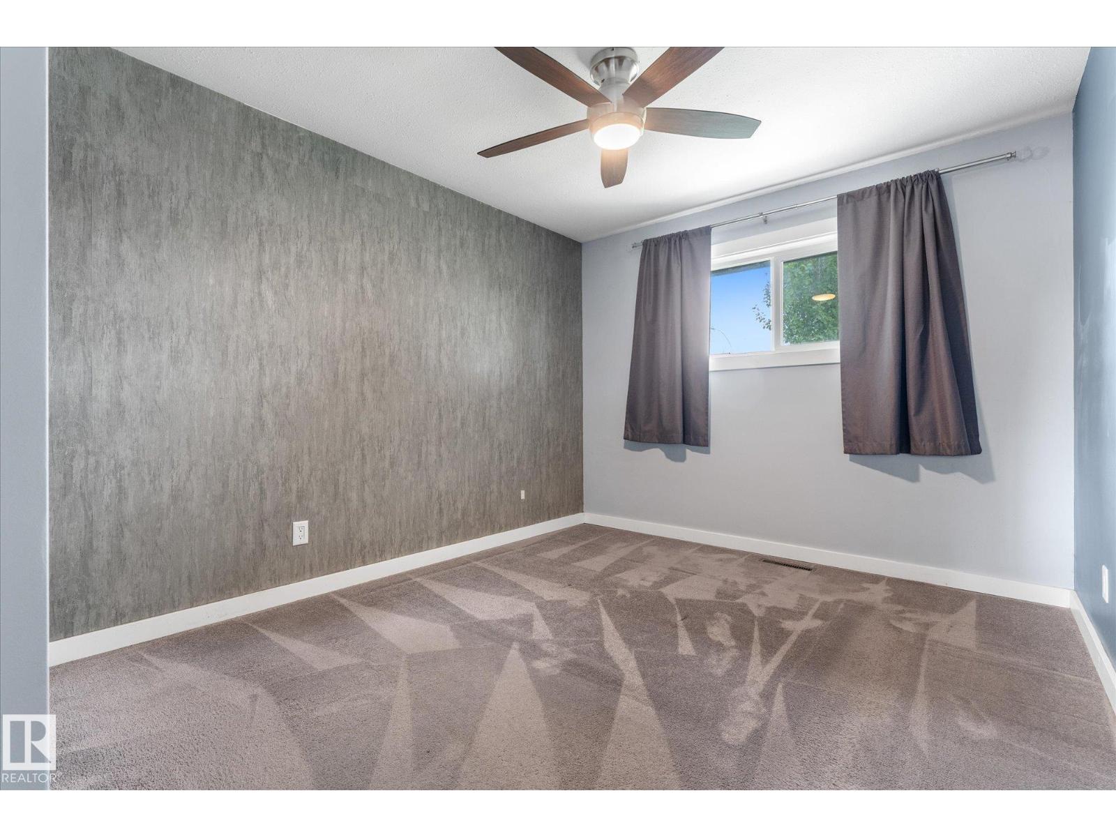 10945 164 Street NW - 18