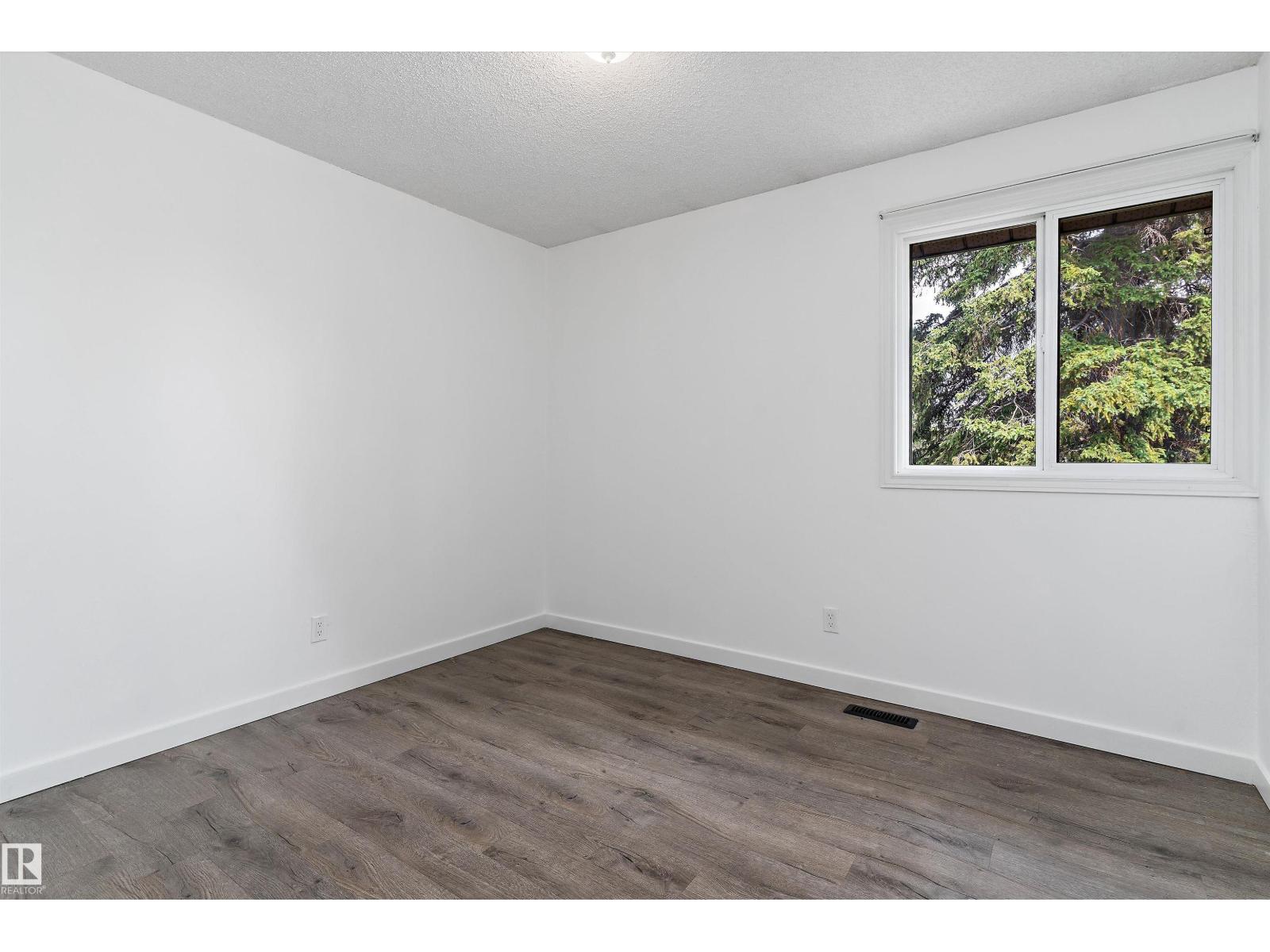 17406 76 AV NW — photo 23