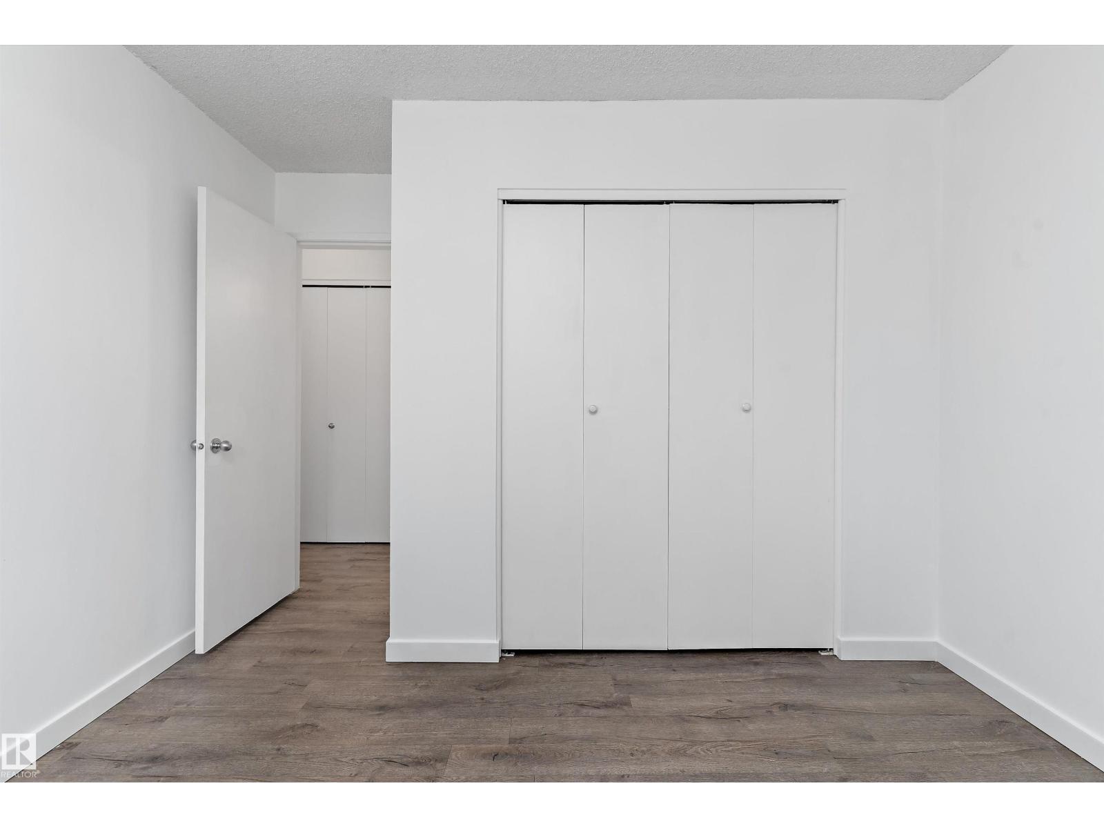 17406 76 AV NW - 24