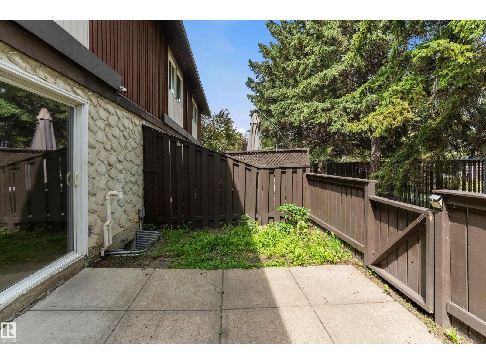 17406 76 AV NW - 34