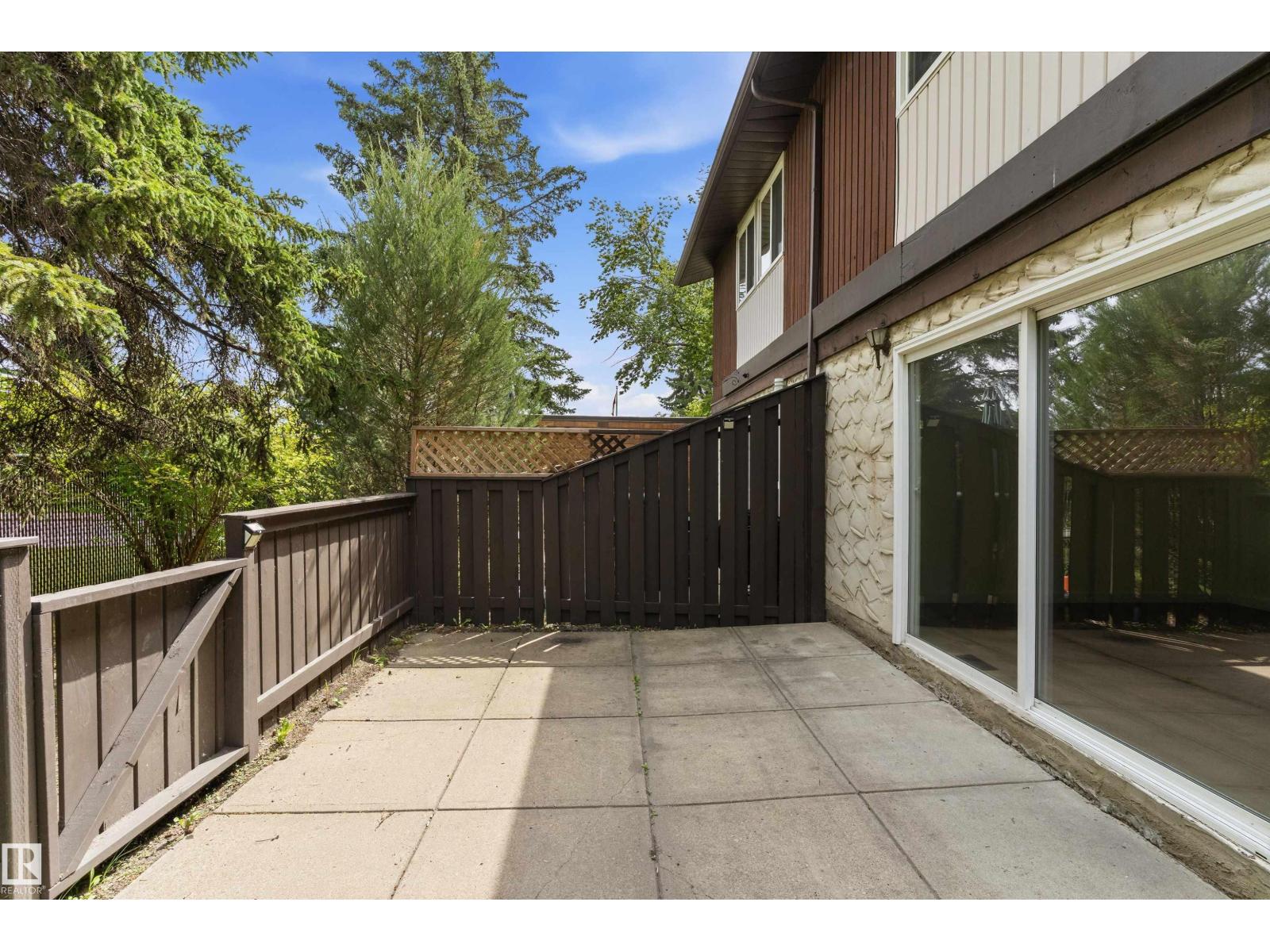 17406 76 AV NW - 36