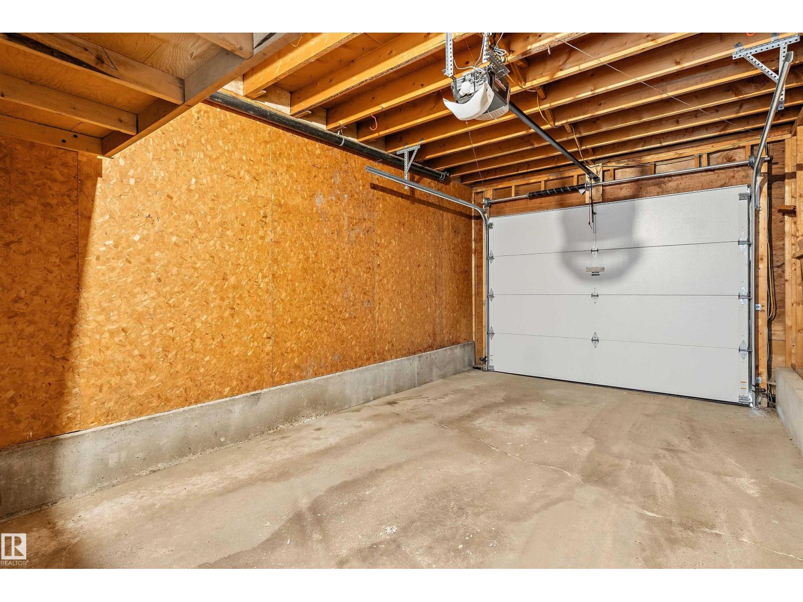 17406 76 AV NW - 39