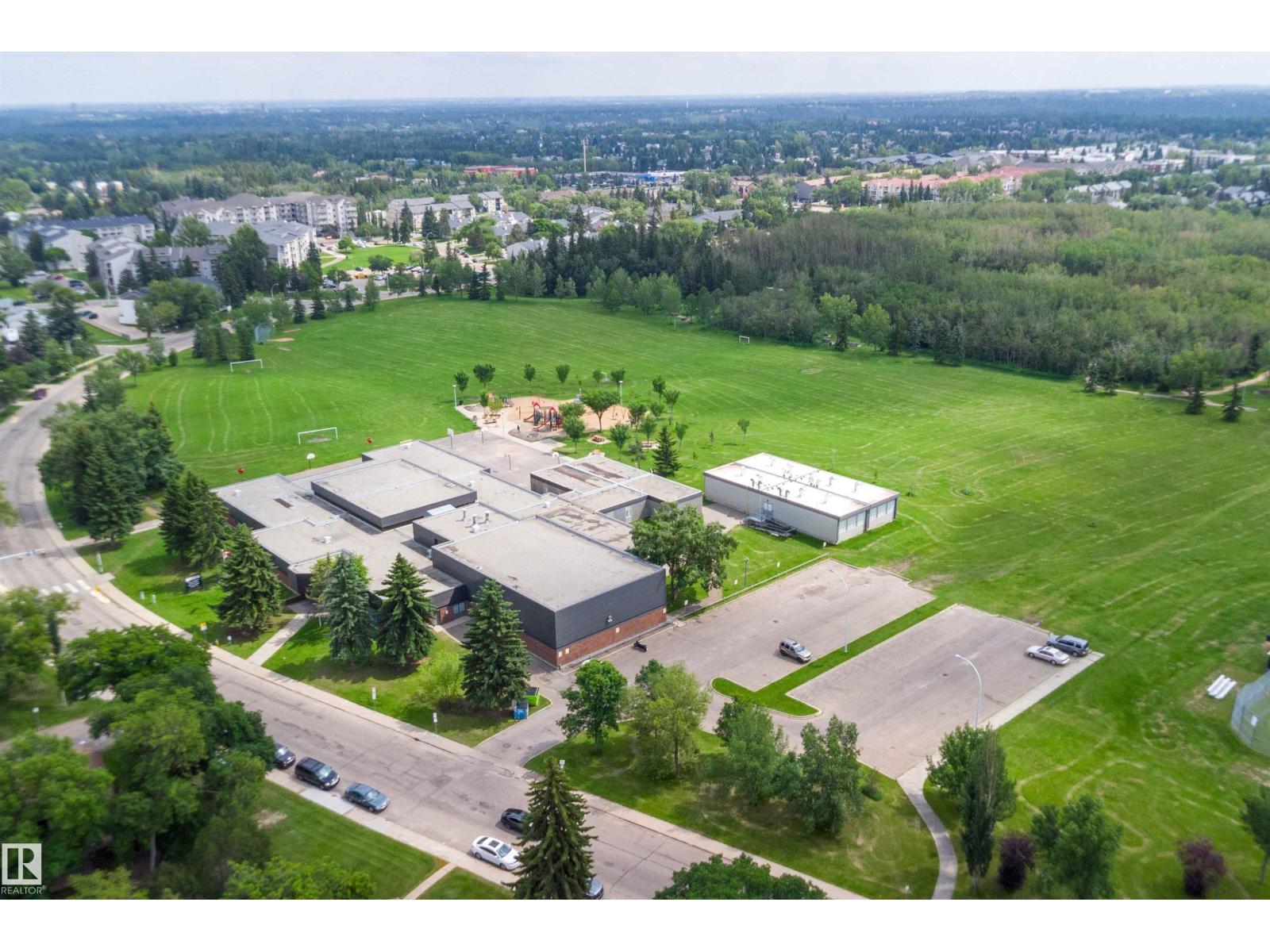 17406 76 AV NW - 53