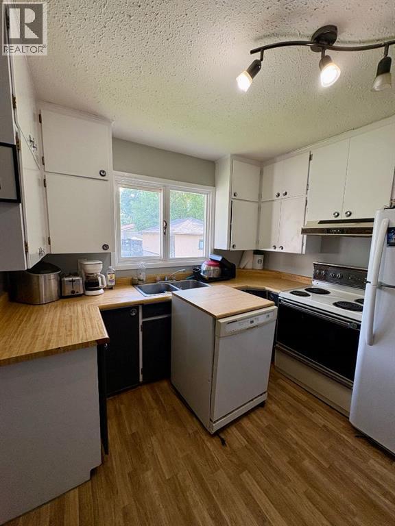 4122 50 Street - 3