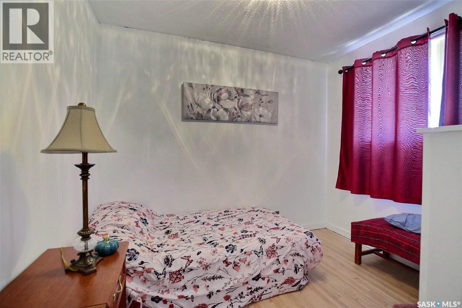 2122 Wascana STREET - 12