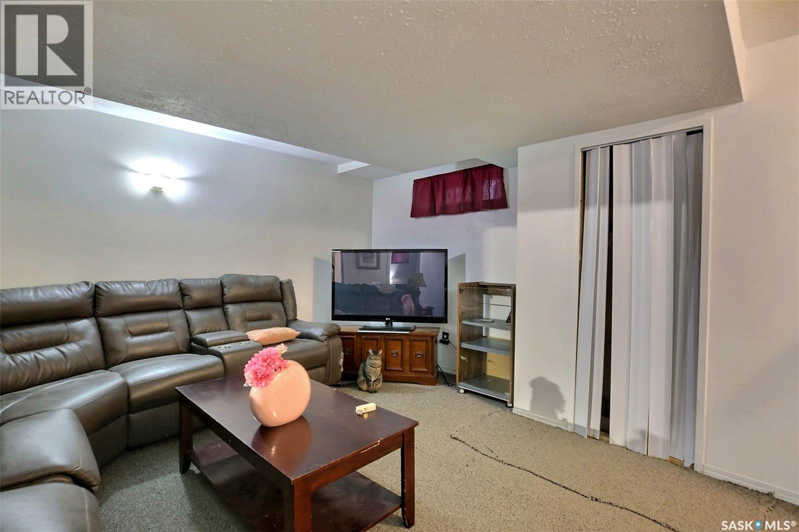 2122 Wascana STREET - 15