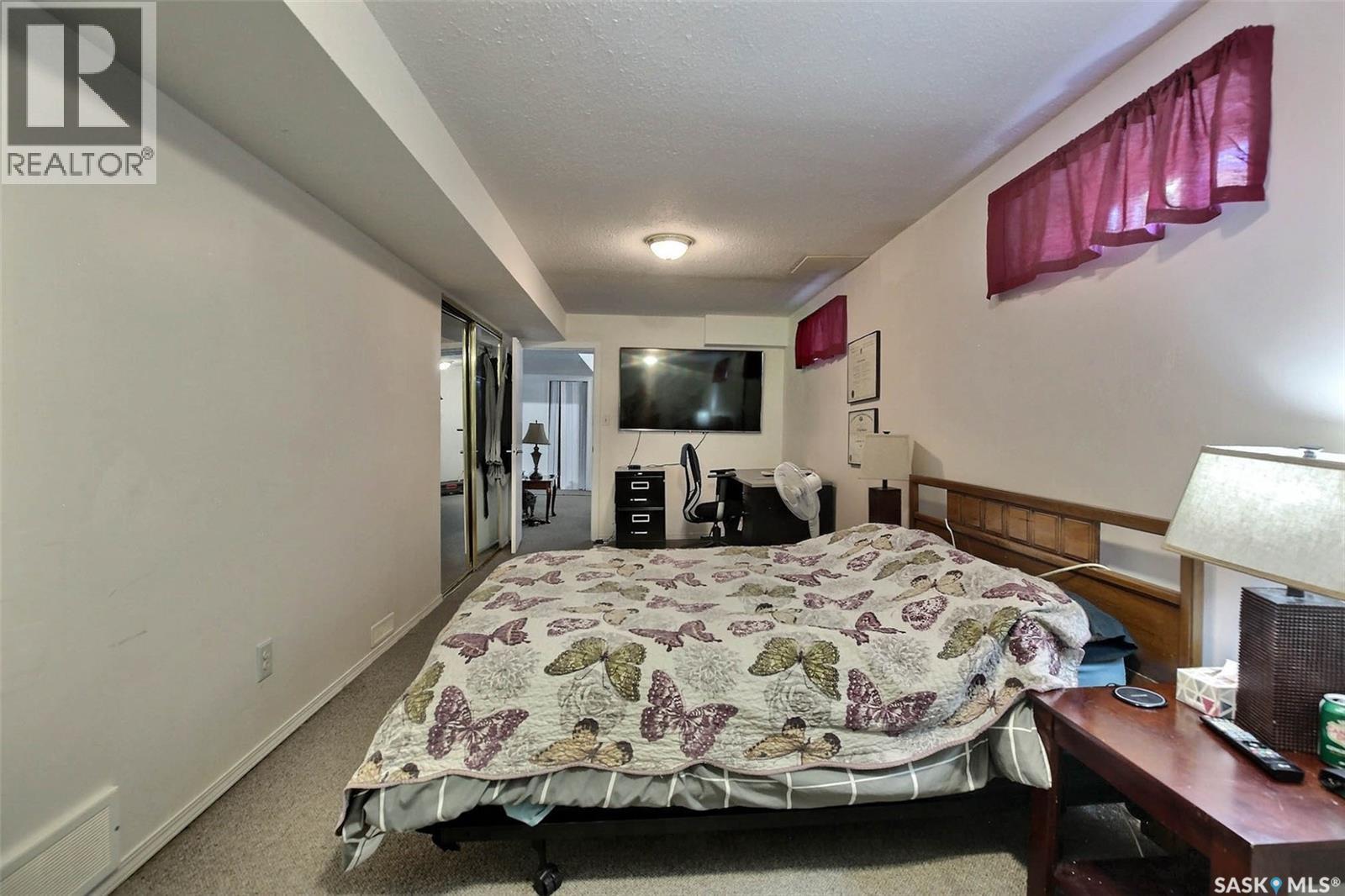 2122 Wascana STREET - 17
