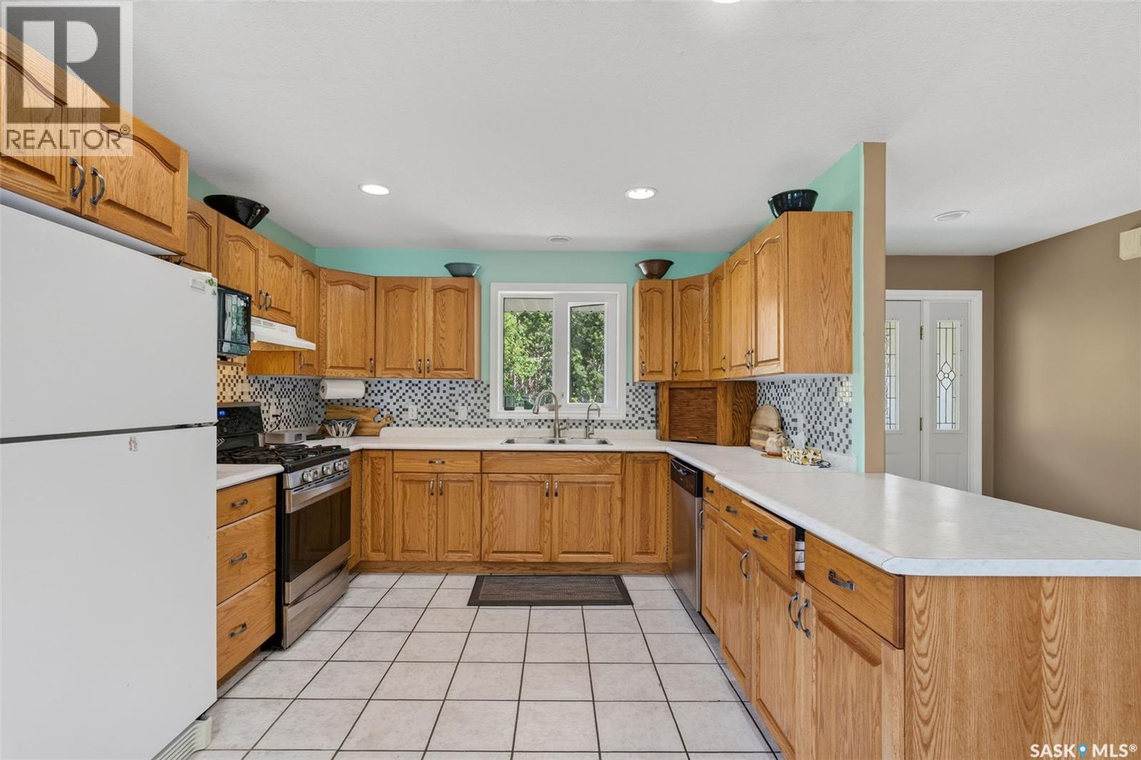 111 Redwing ROAD E - Image 16