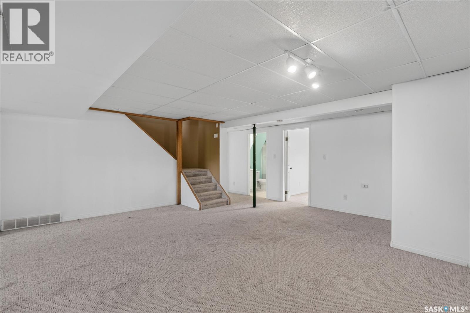111 Redwing ROAD E - Image 29