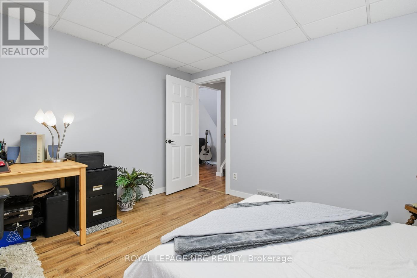 37 SPRUCESIDE CRESCENT - 25
