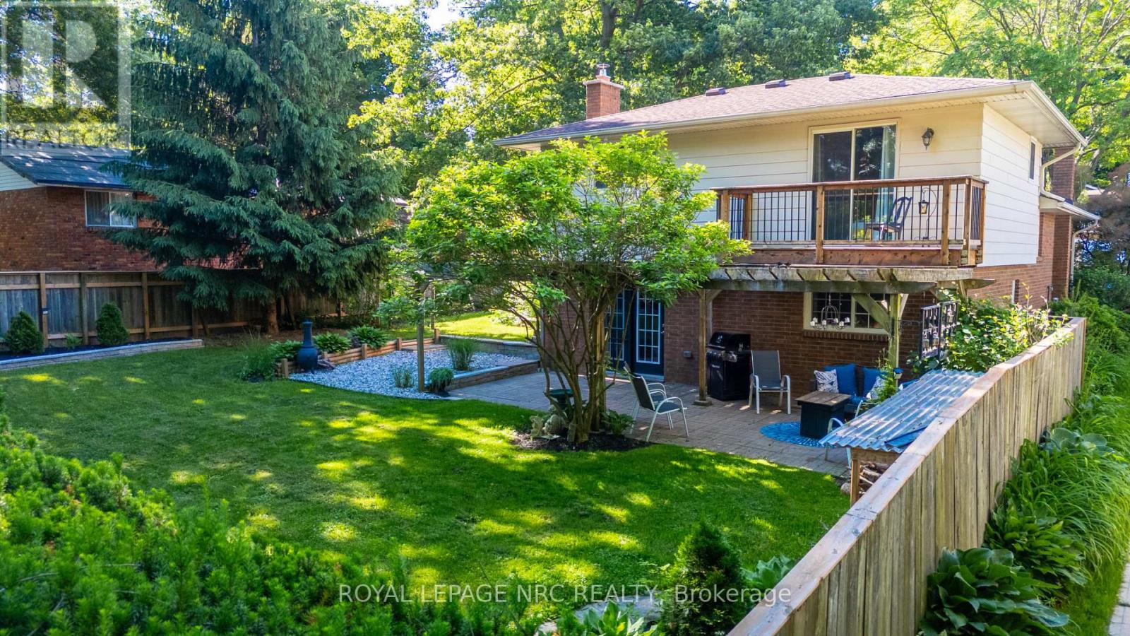 37 SPRUCESIDE CRESCENT - 29