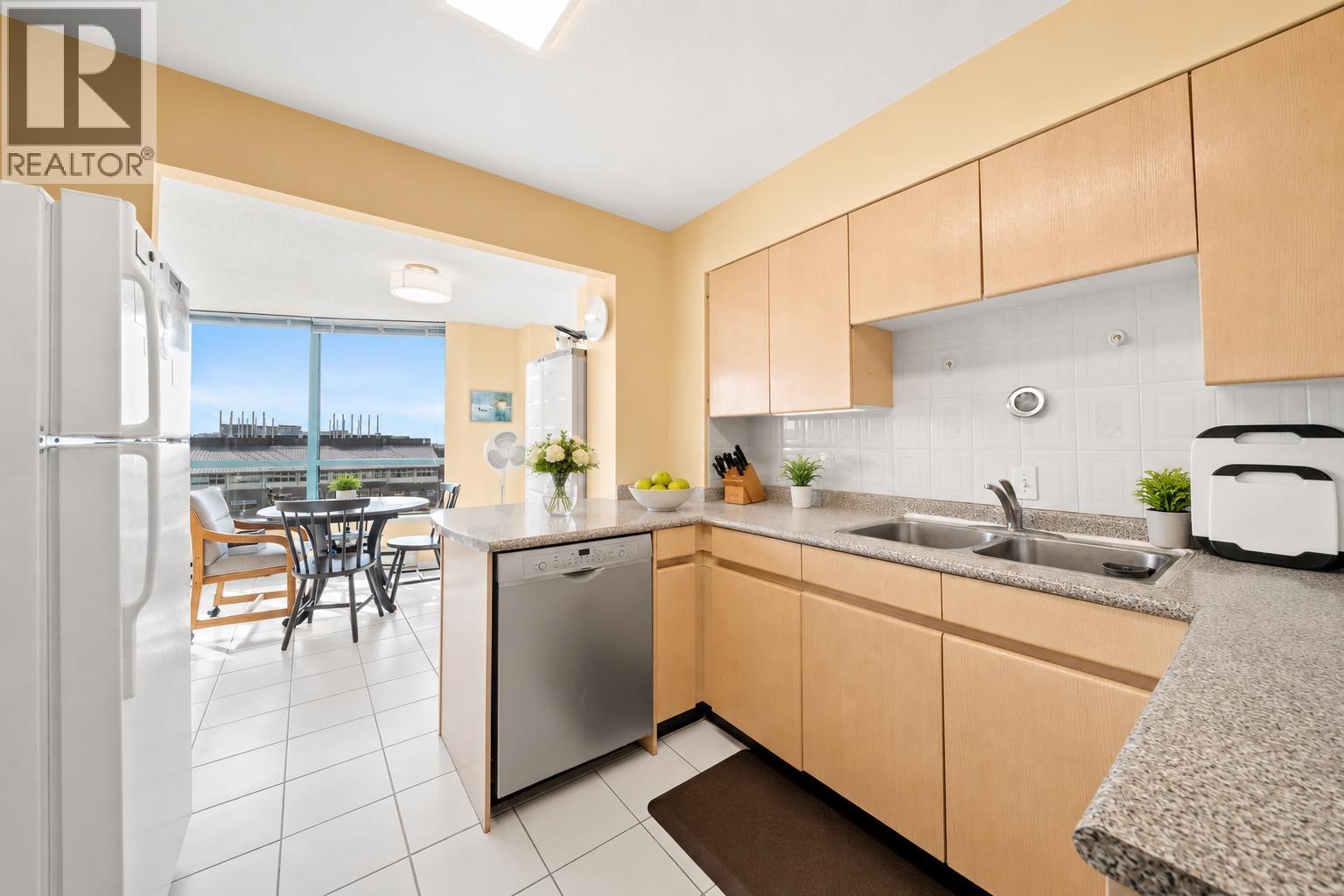 804 8831 LANSDOWNE ROAD, Richmond