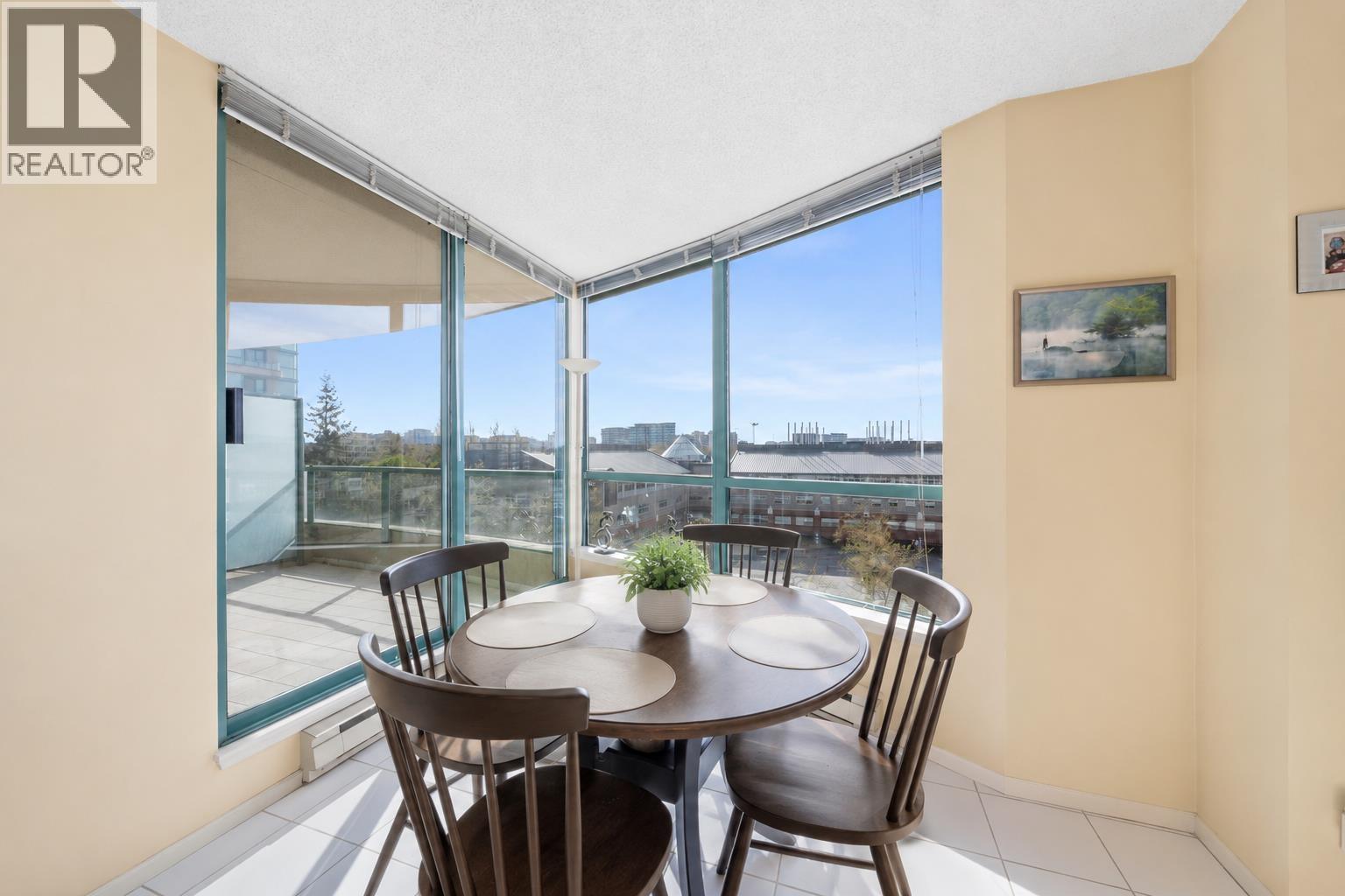 804 8831 LANSDOWNE ROAD, Richmond