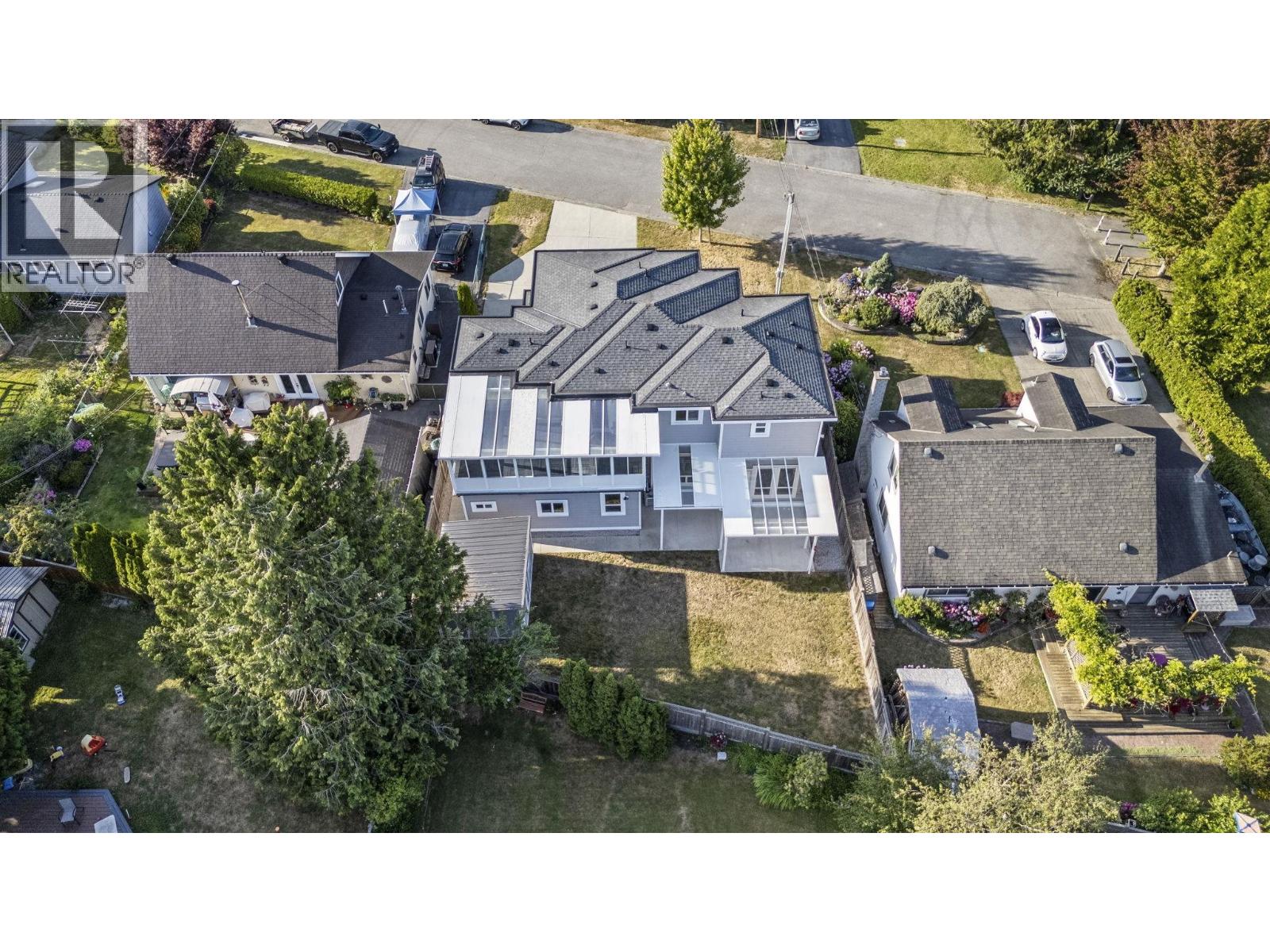 6114 49B Avenue, Delta