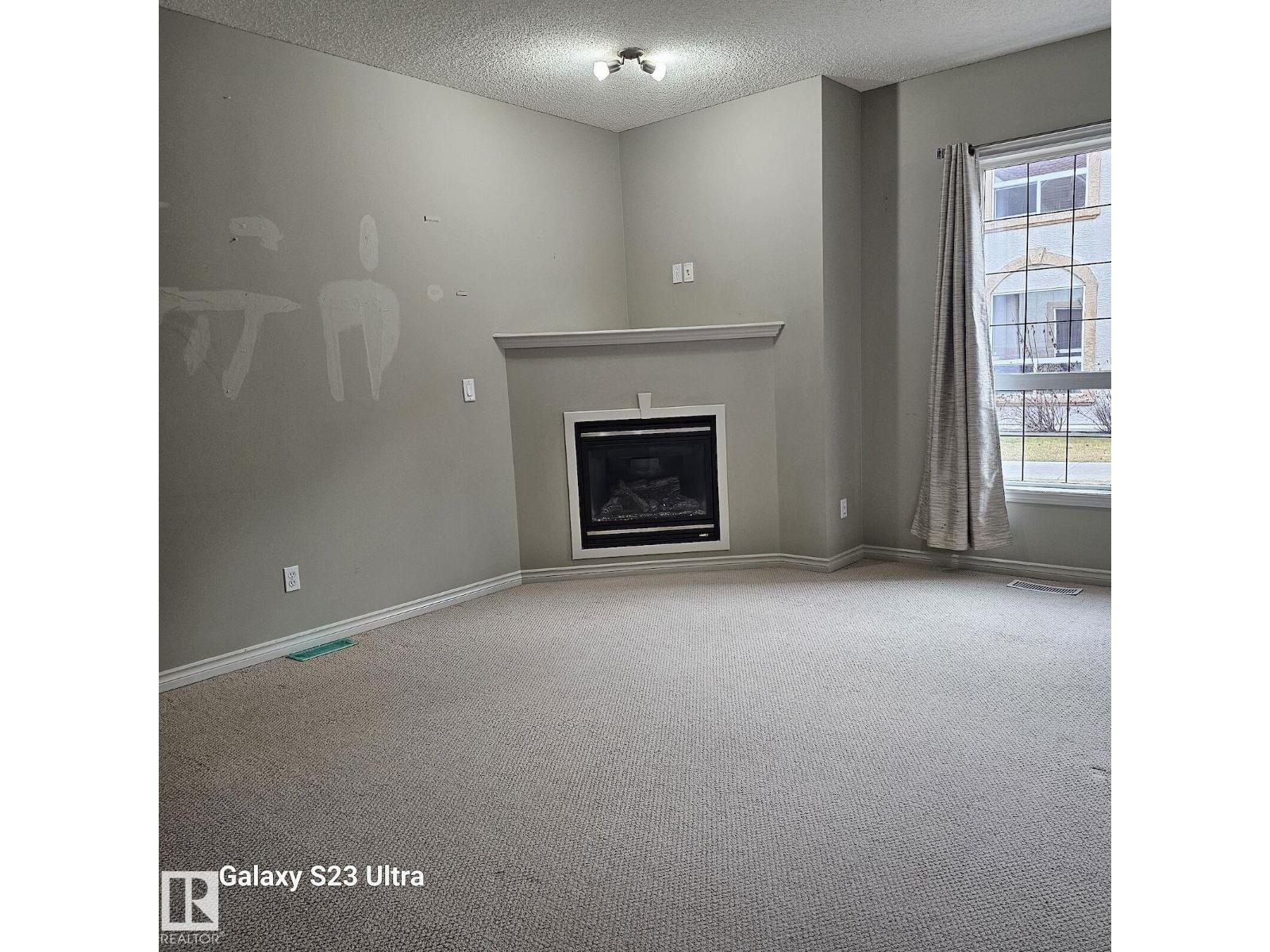 #99 13825 155 AV NW - 4
