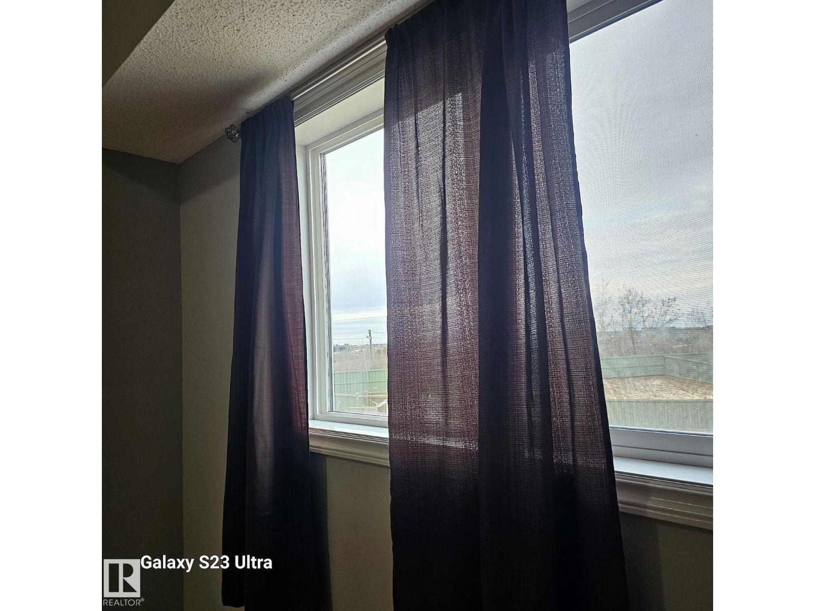 #99 13825 155 AV NW - 23