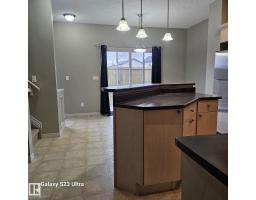 #99 13825 155 Av Nw, Edmonton, AB T6V0B8 Photo 10