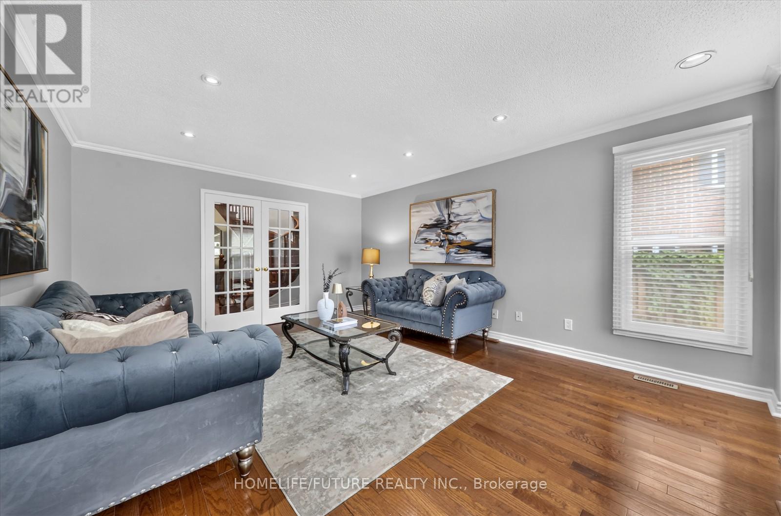 1580 HEATHSIDE CRESCENT - 14