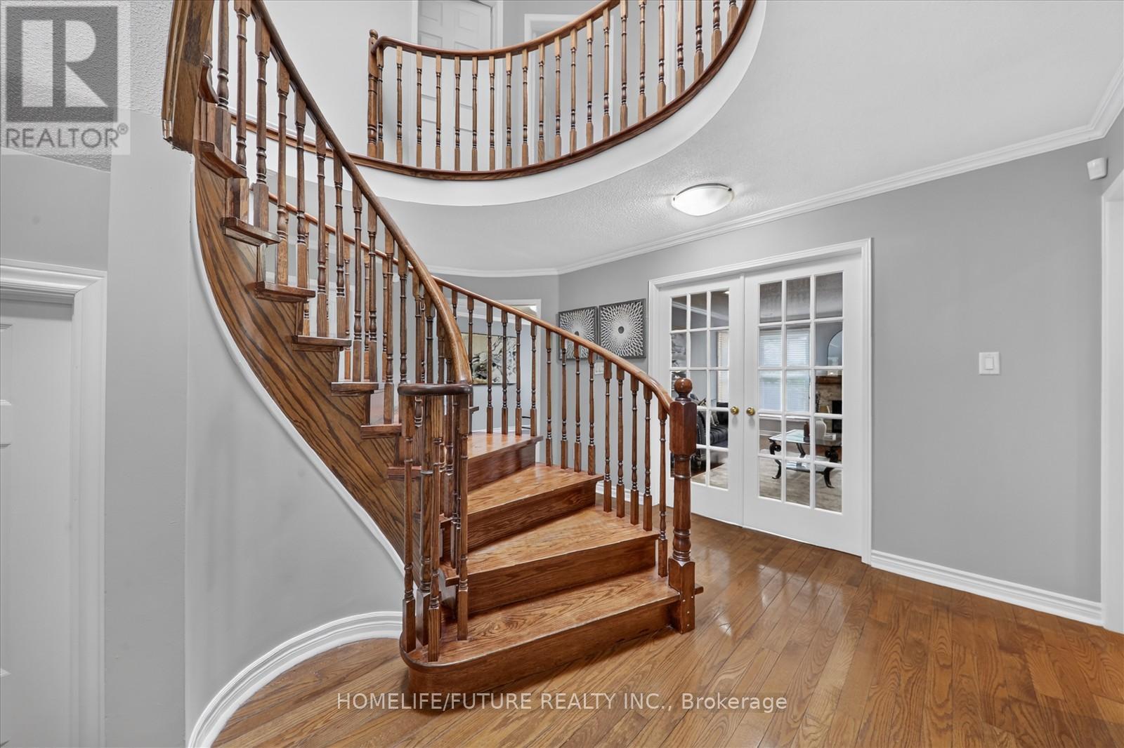 1580 HEATHSIDE CRESCENT - 19