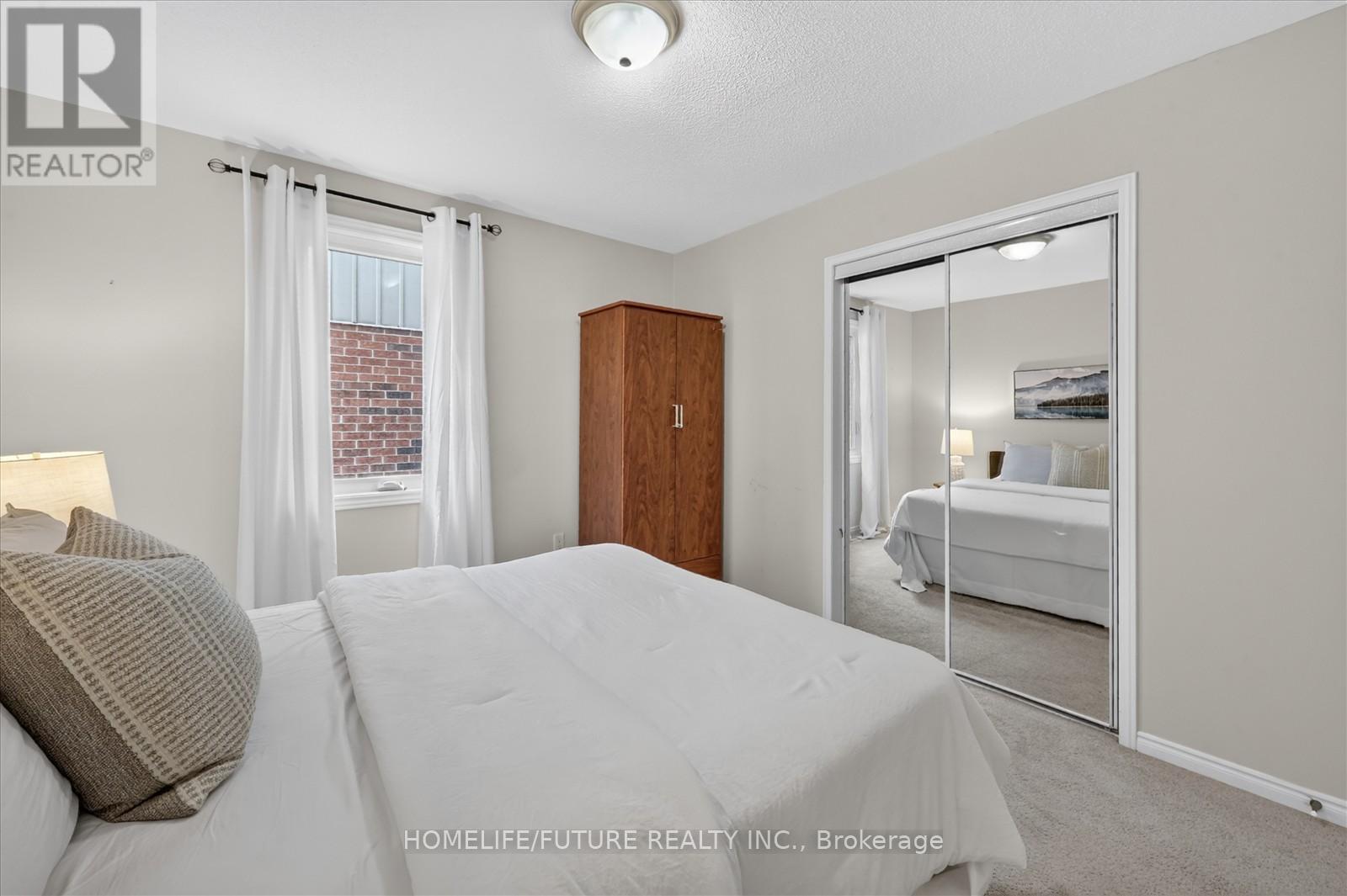 1580 HEATHSIDE CRESCENT - 29