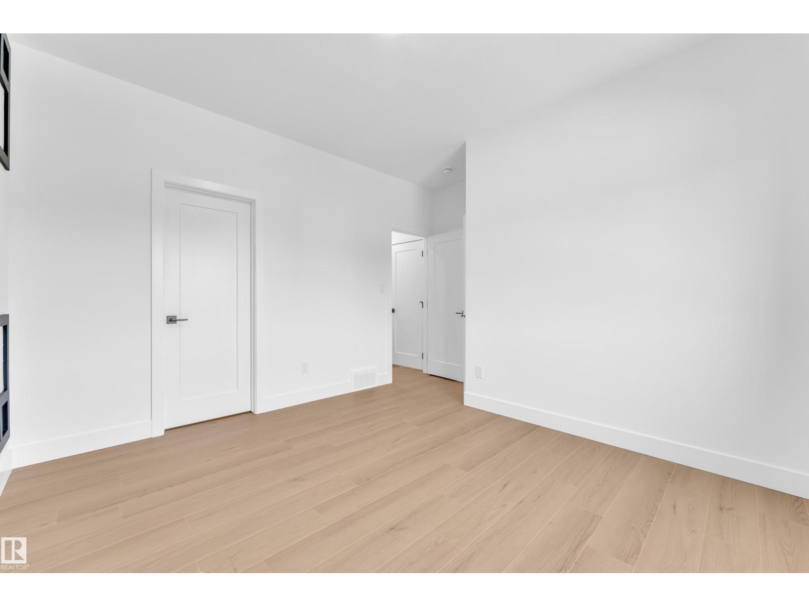 741 ASTORIA WY - 36