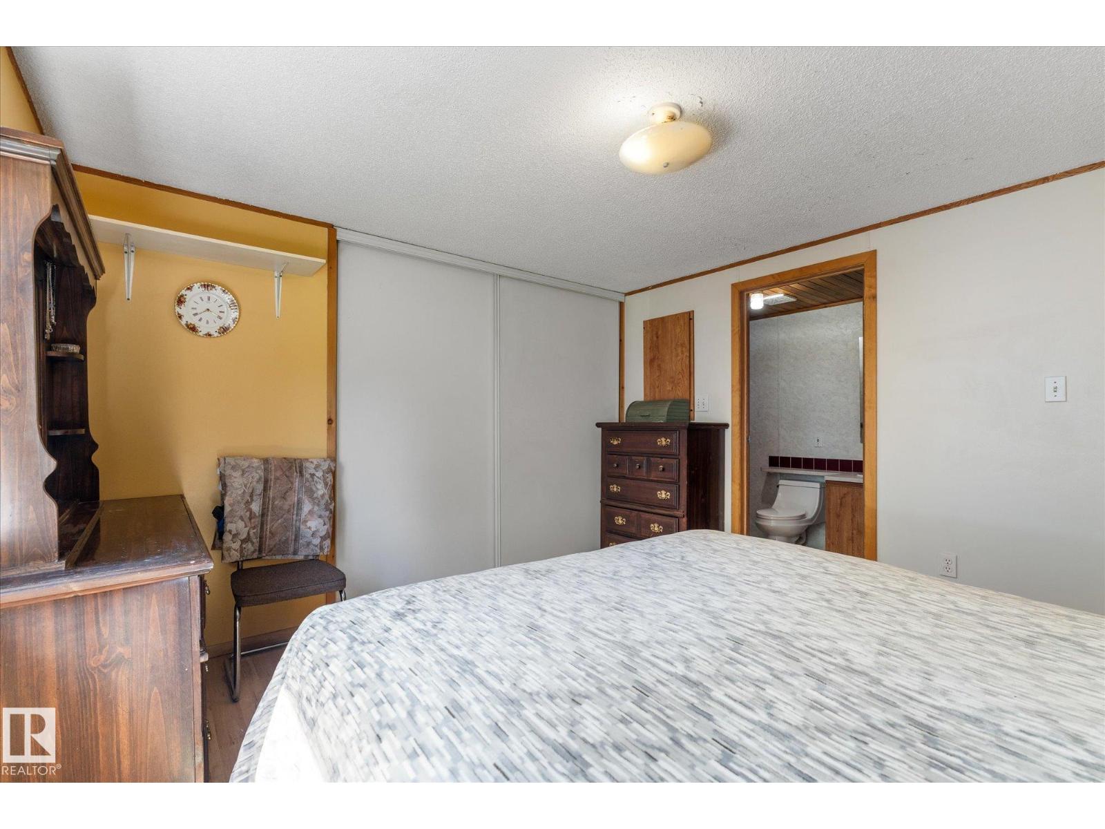 56304 RGE ROAD 13 - 27