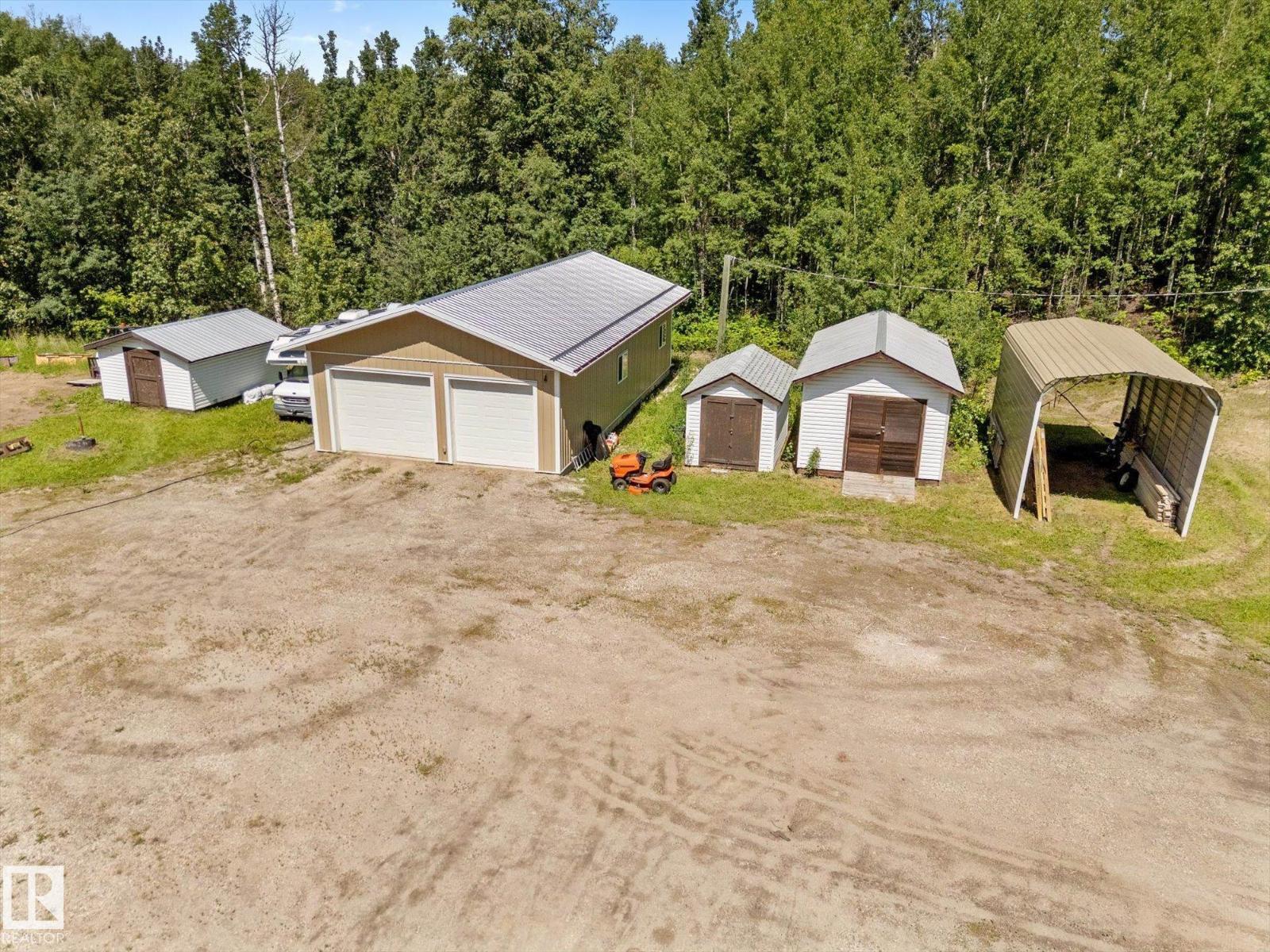 56304 RGE ROAD 13 - 3