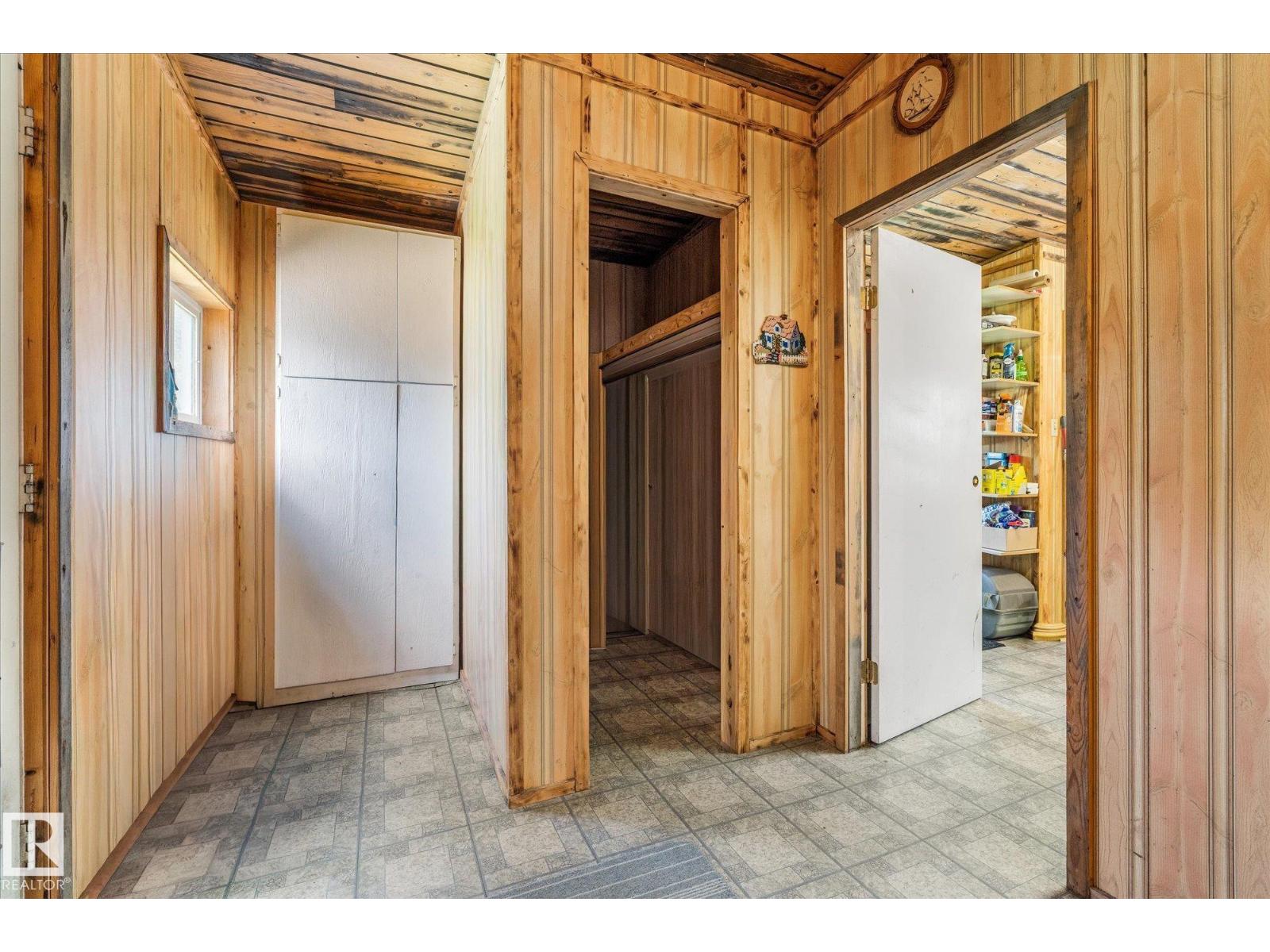 56304 RGE ROAD 13 - 36