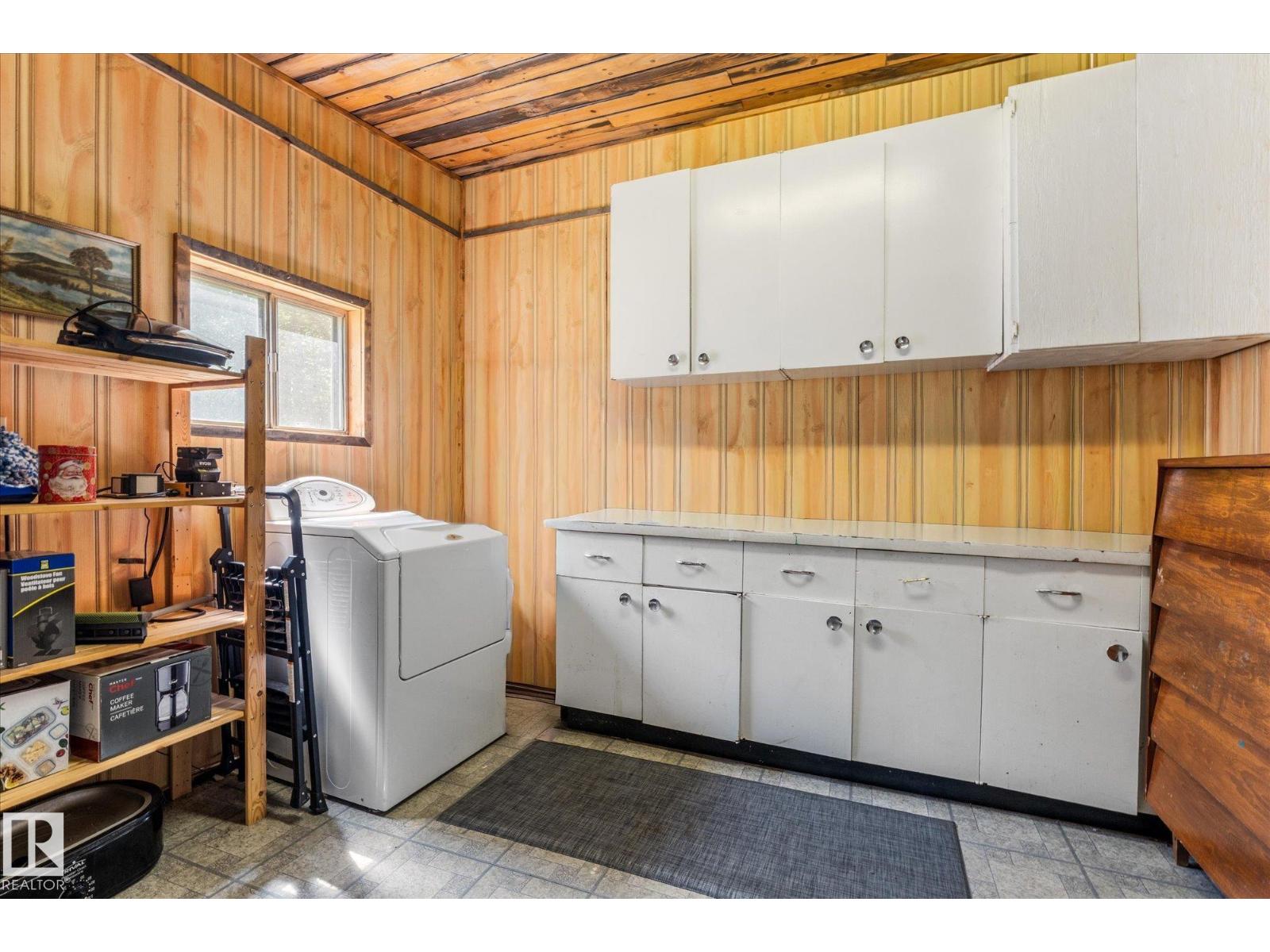 56304 RGE ROAD 13 - 40