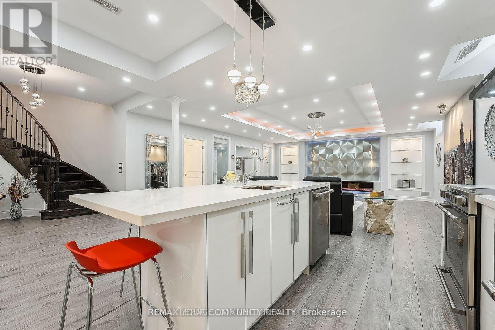 336 FARRELL ROAD - 18