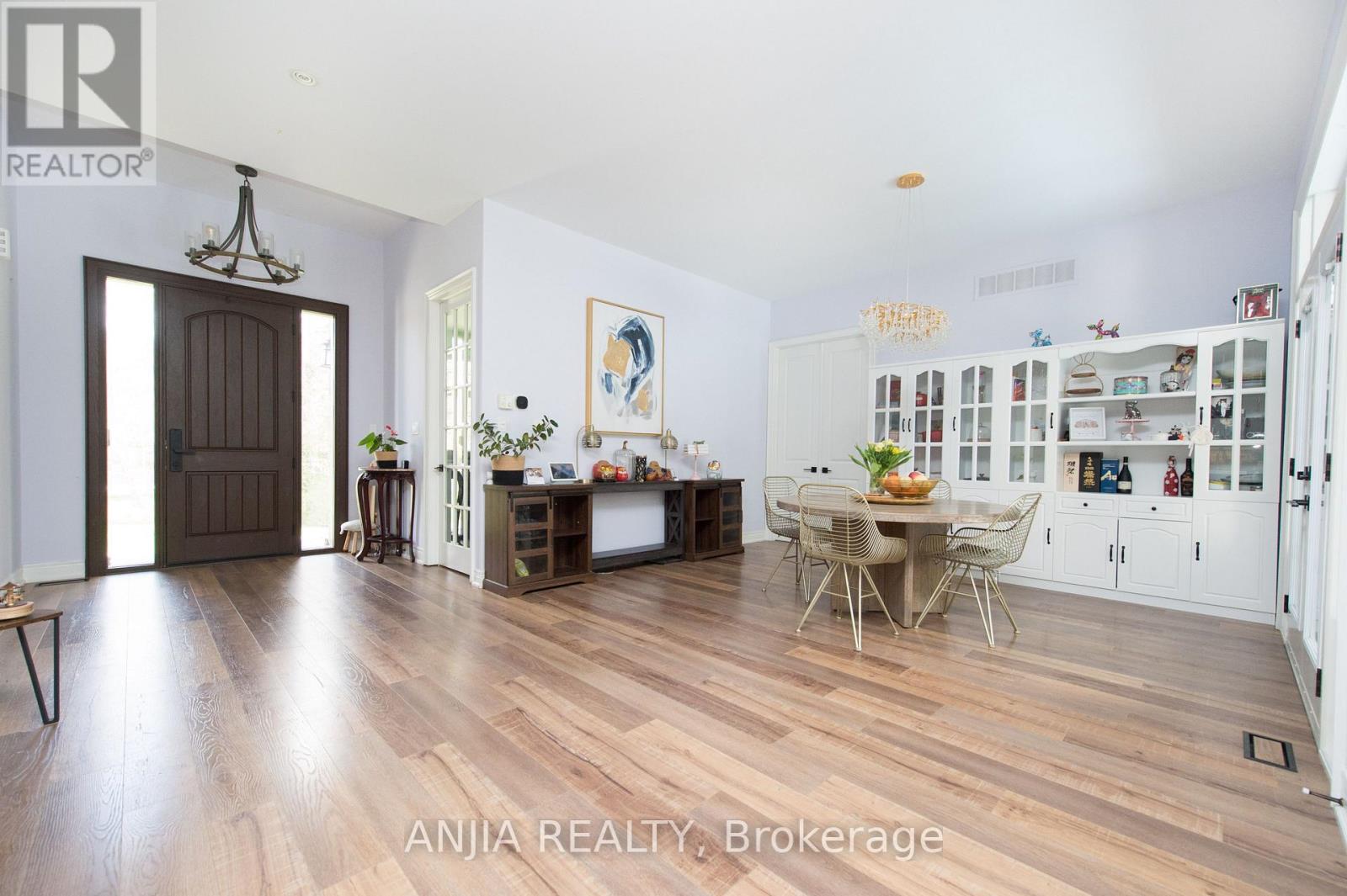 26 PELOSI WAY - 5