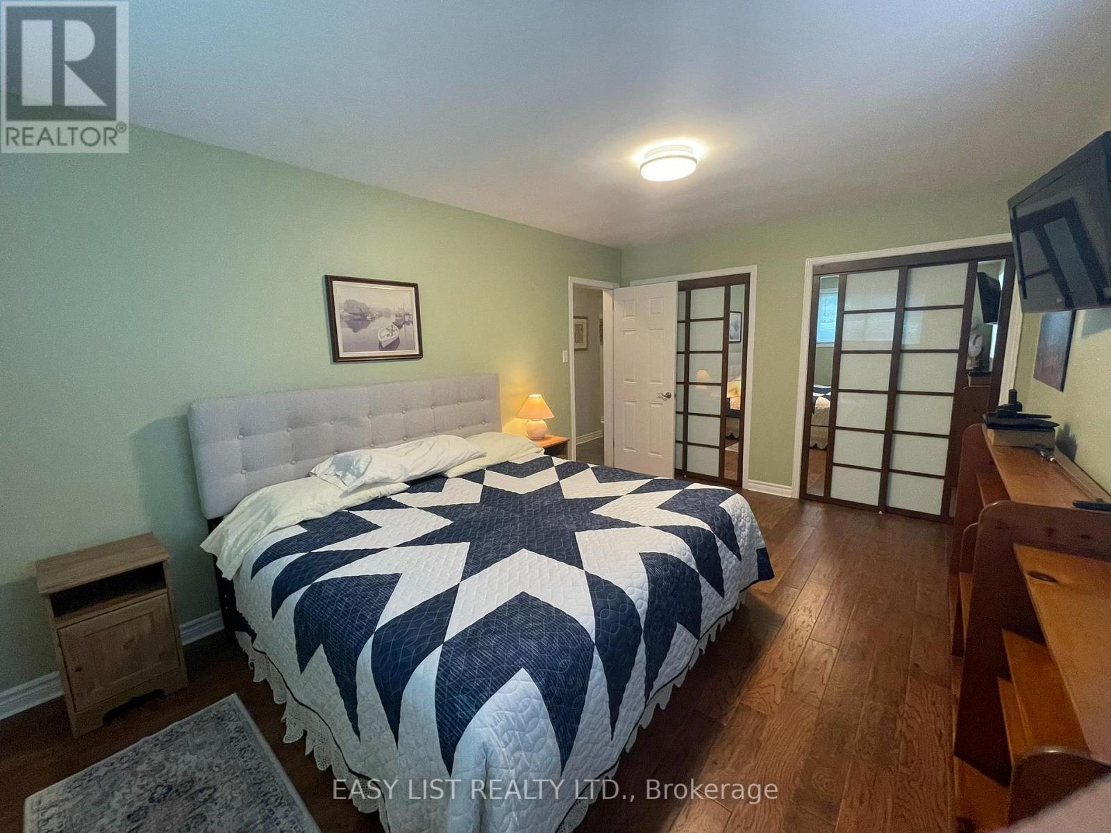 3 BAKER PLACE - 14