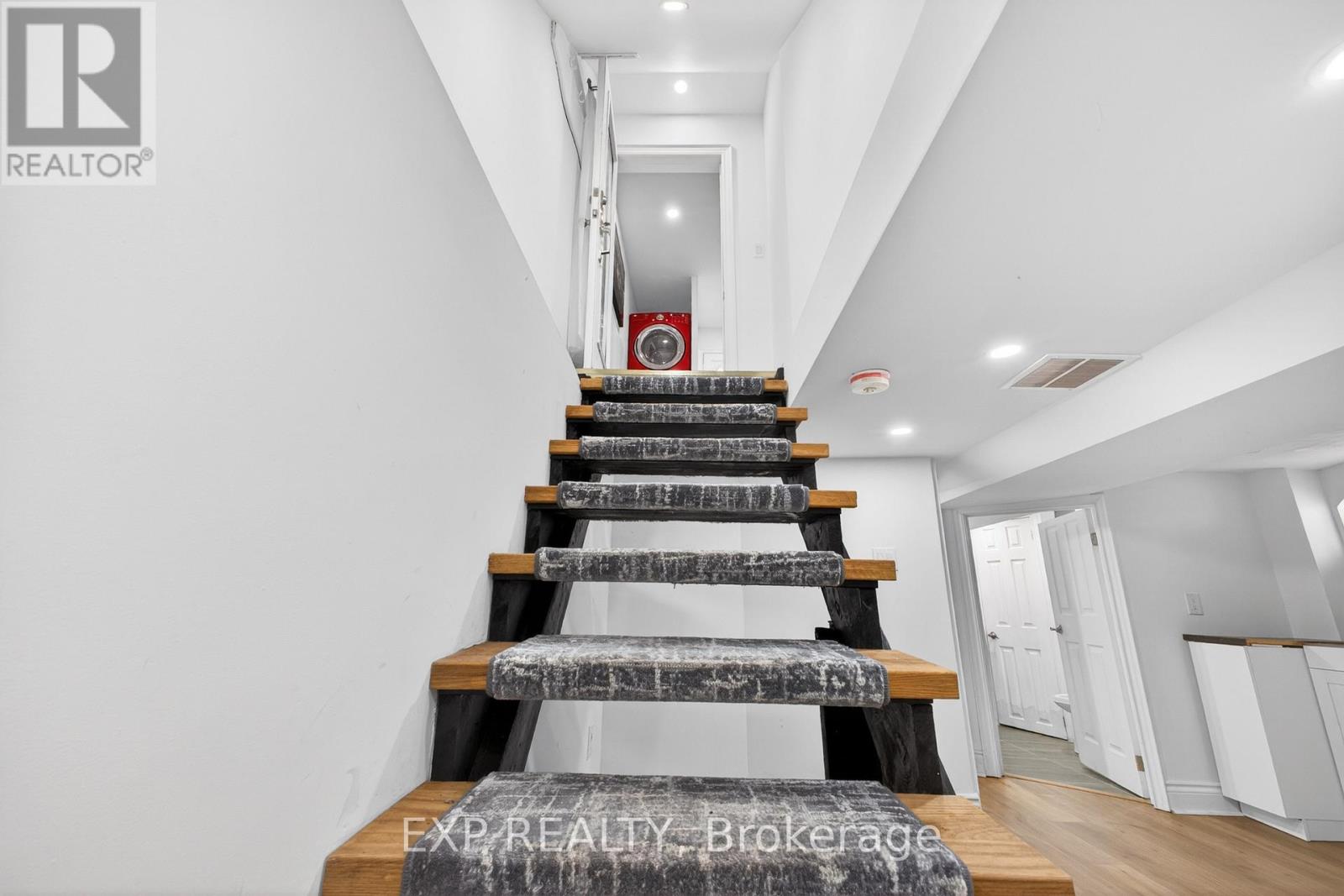 6564 LEVEL AVENUE - 28