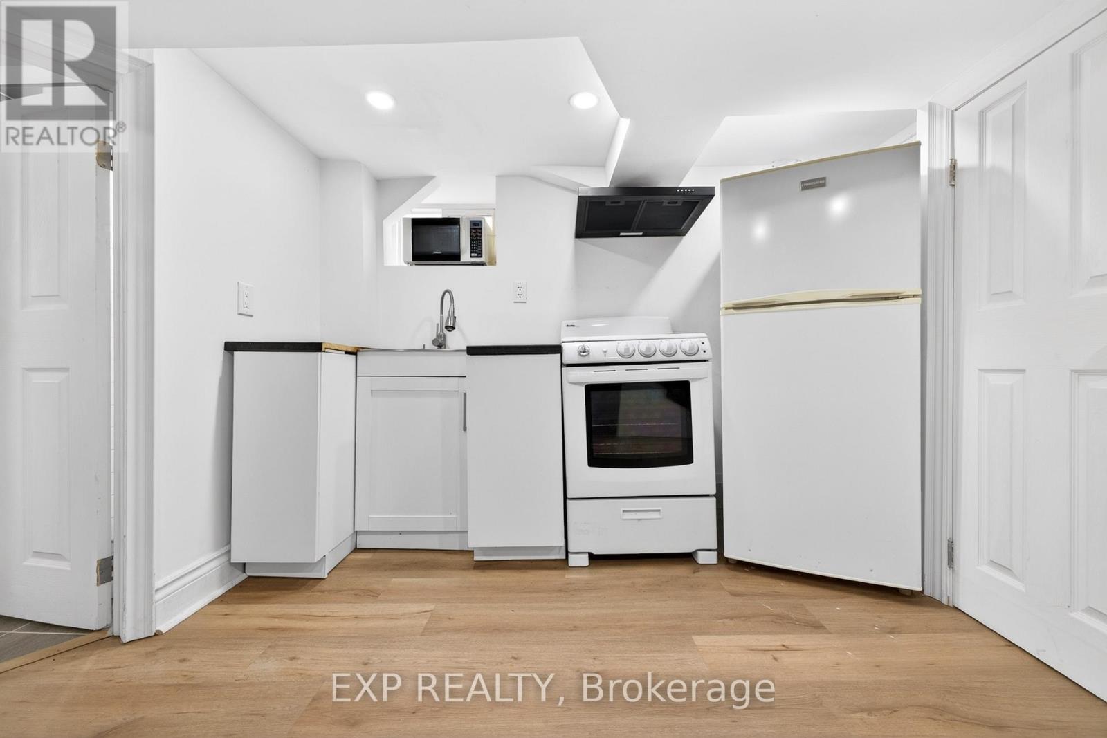 6564 LEVEL AVENUE - 30