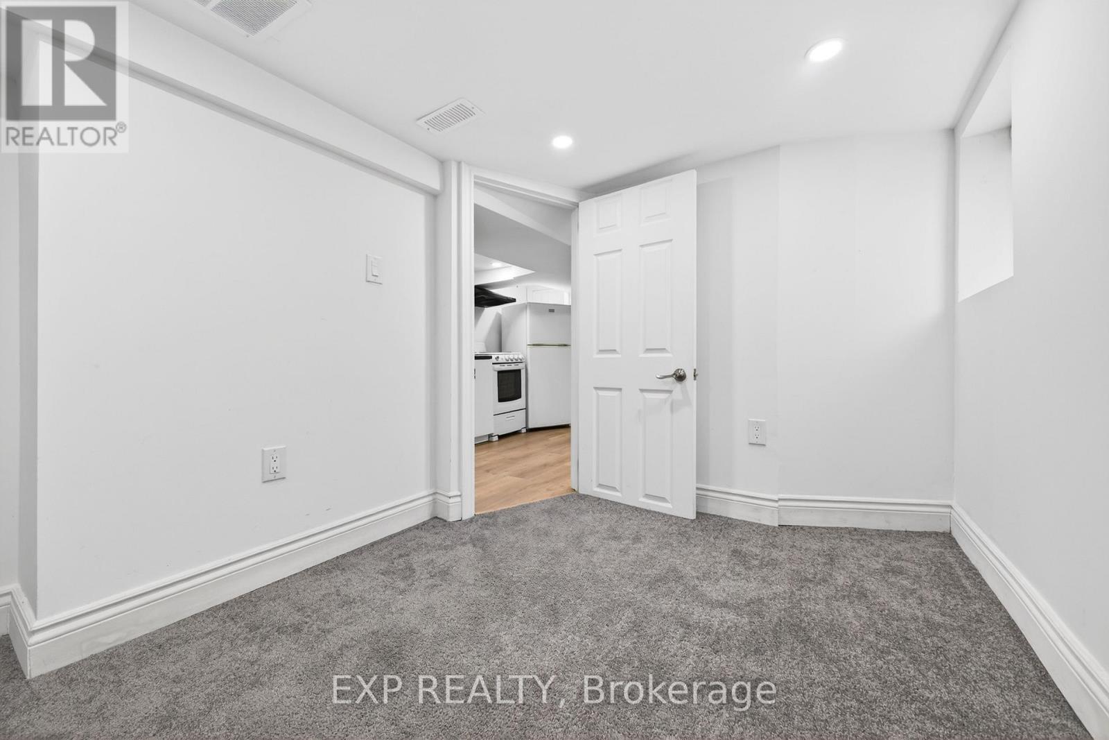 6564 LEVEL AVENUE - 38