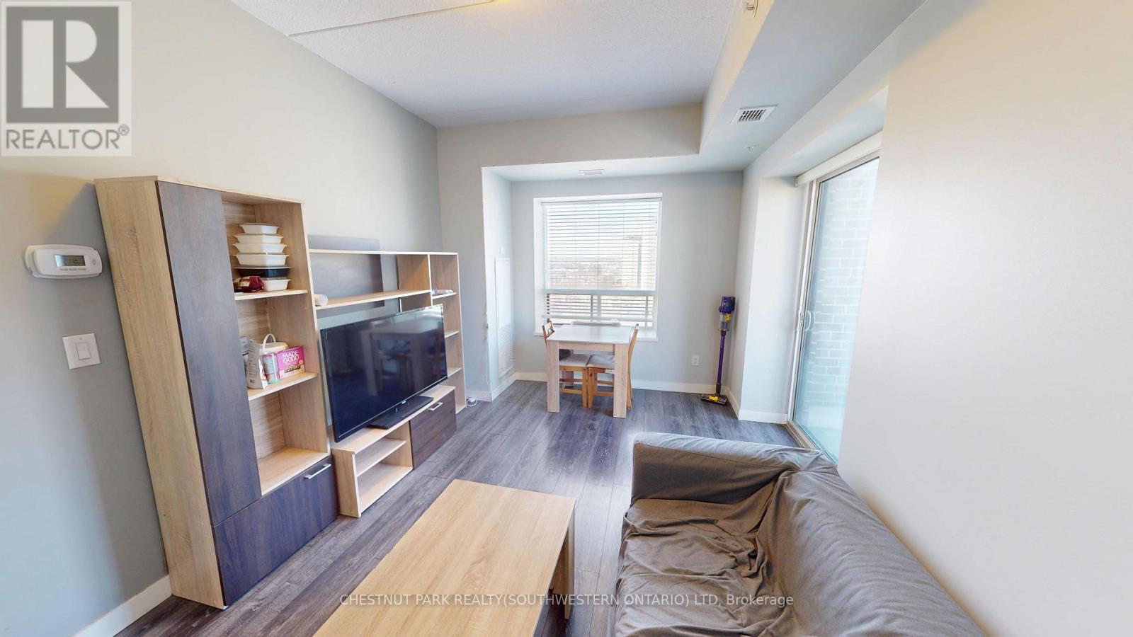 #1505 318 SPRUCE STREET - 12