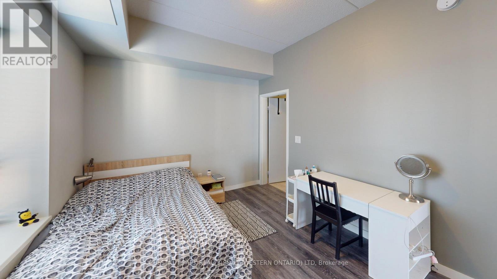 #1505 318 SPRUCE STREET - 21