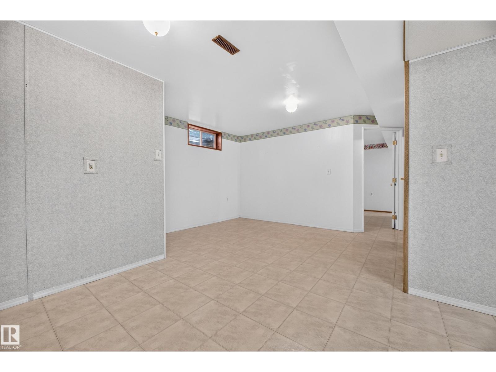 #117 51 Alton DR - 33