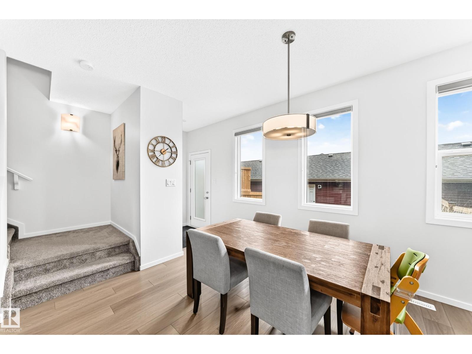 5233 22 AV SW - 15