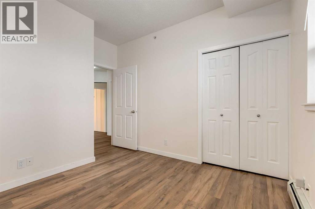 #1615 1053 10 Street SW - 16