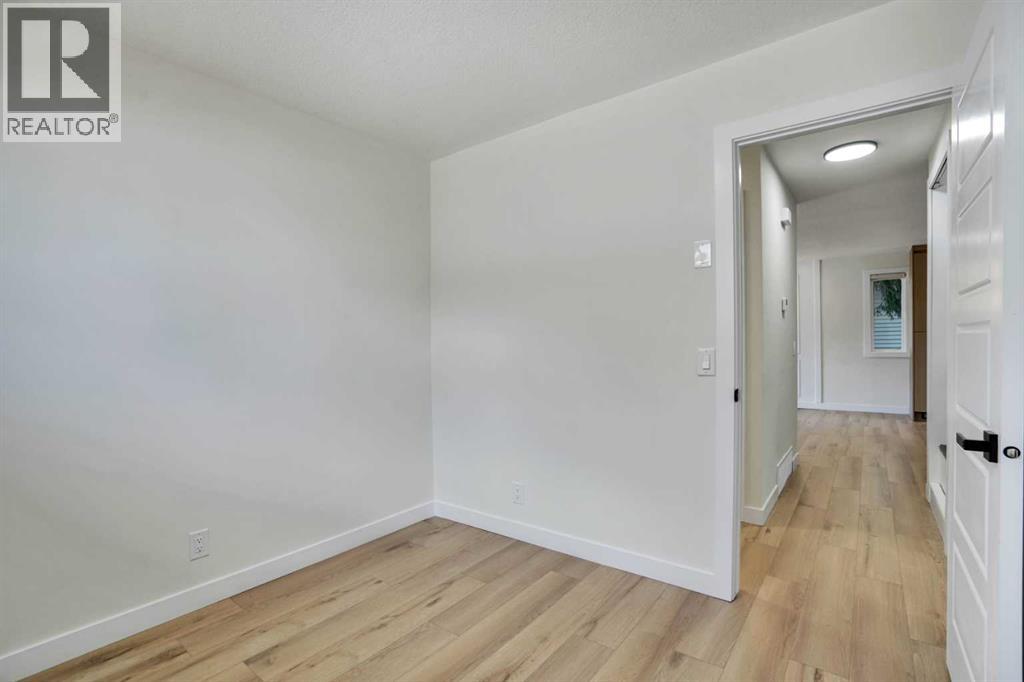 1903 62 Street NE - 20